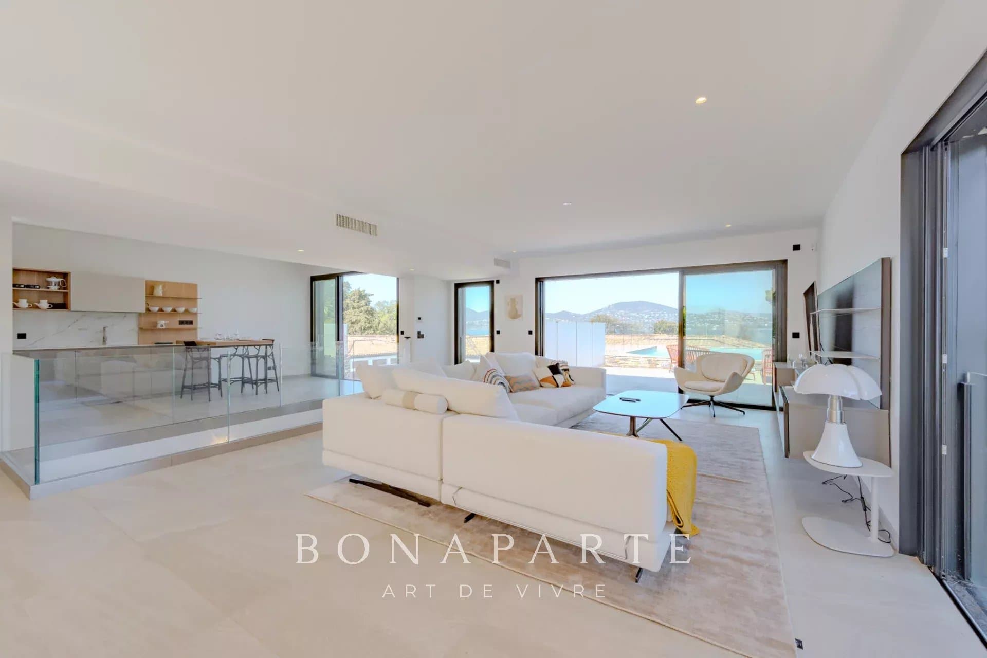 GASSIN - SAINT-TROPEZ Exclusivité : Magnifique villa-appartement en duplex avec très belle vue mer - Photo 13