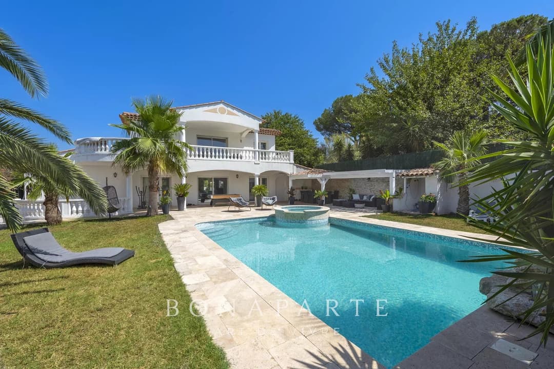 EXCLUSIVITE : Villa - 172 m² - 7 pièces - Photo 2