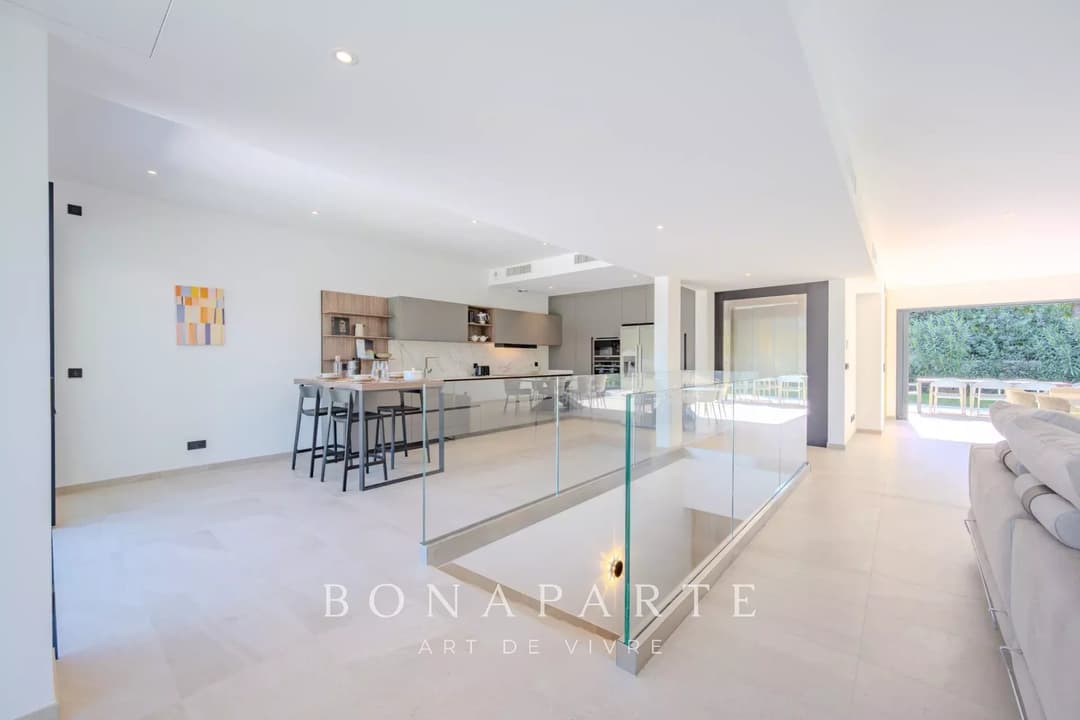 EXCLUSIVITE : Magnifique "villa appartement" en duplex avec tres belle vue mer - Photo 41