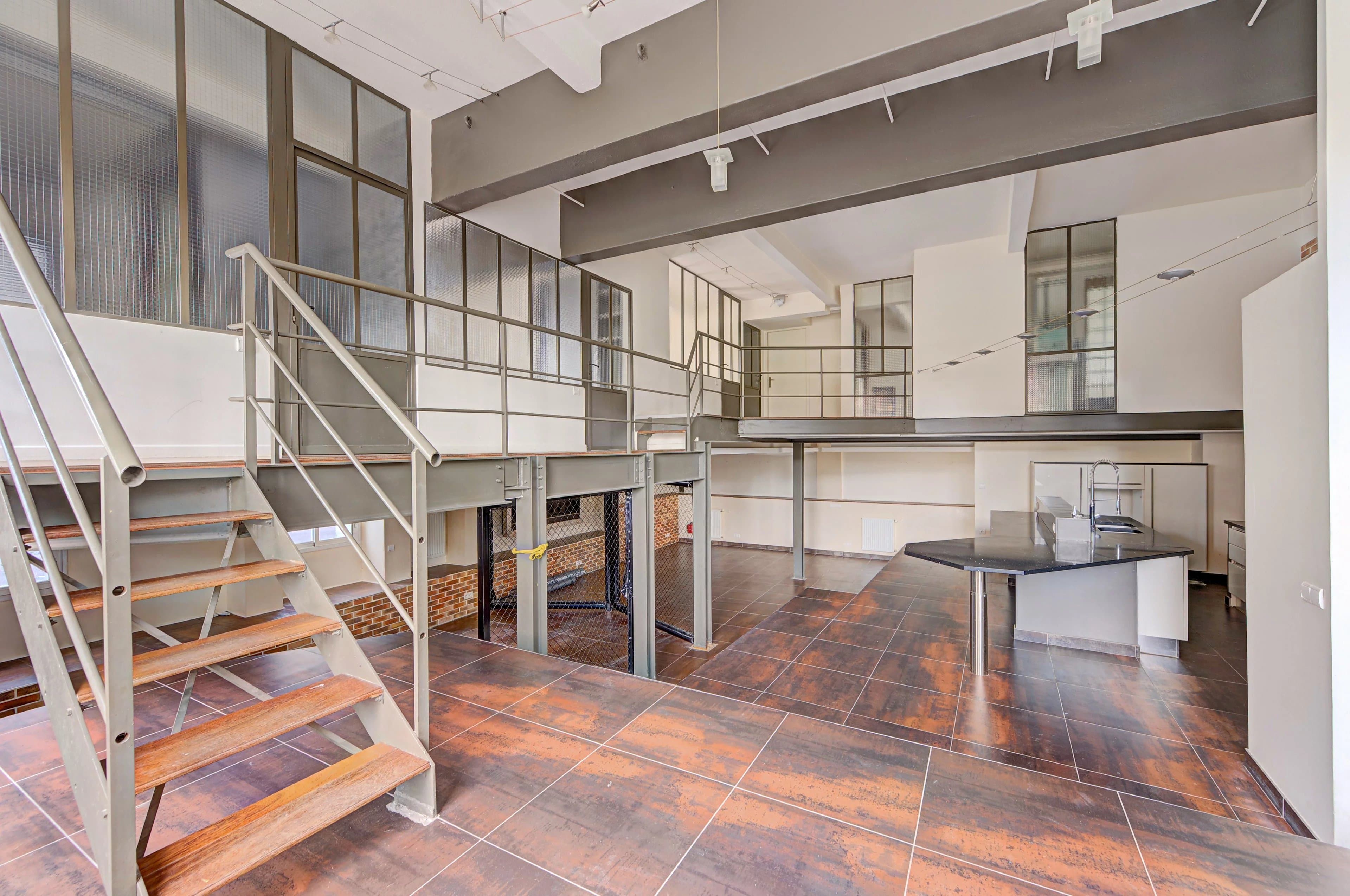 COLOMBES gare - Loft de 205 m² | Terrasse privative | Double parking - Photo 1