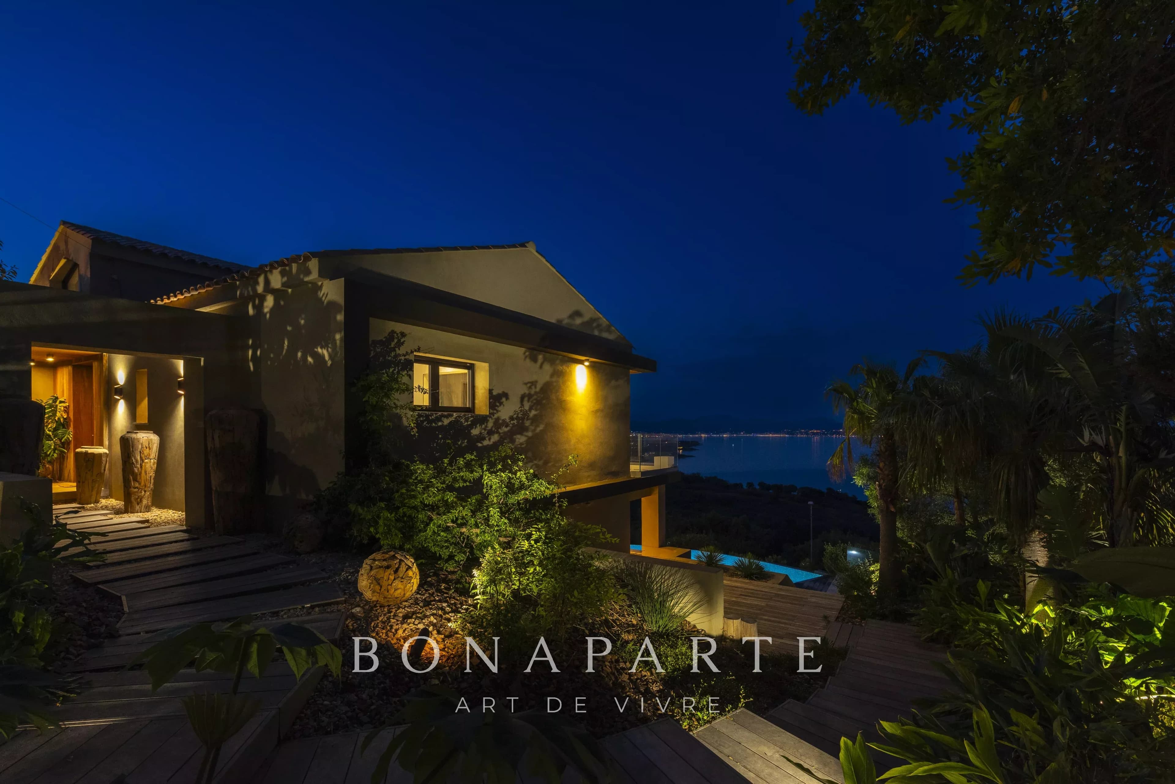 EXCLUSIVITE : Villa contemporaine – Vue mer panoramique exceptionnelle - Photo 10