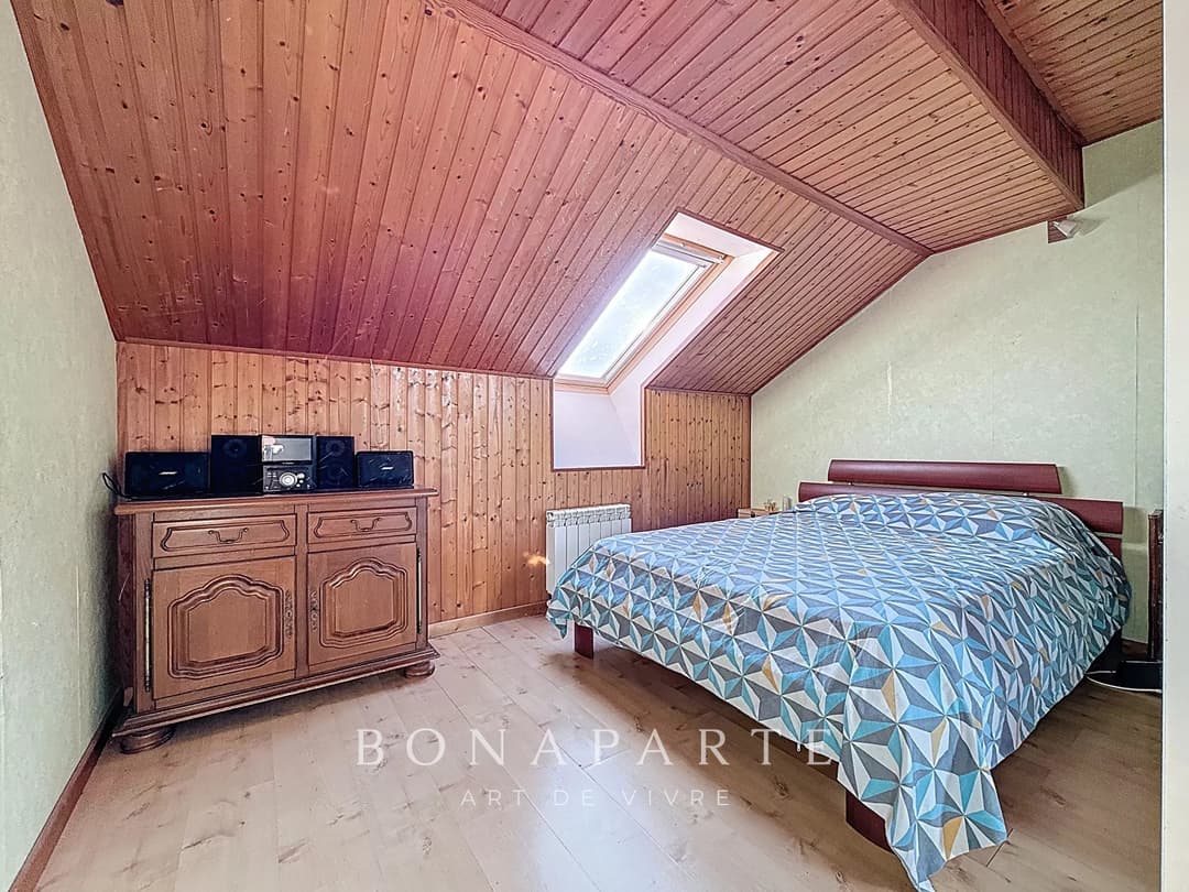 Échenevex - Maison familiale avec jardin - Photo 12