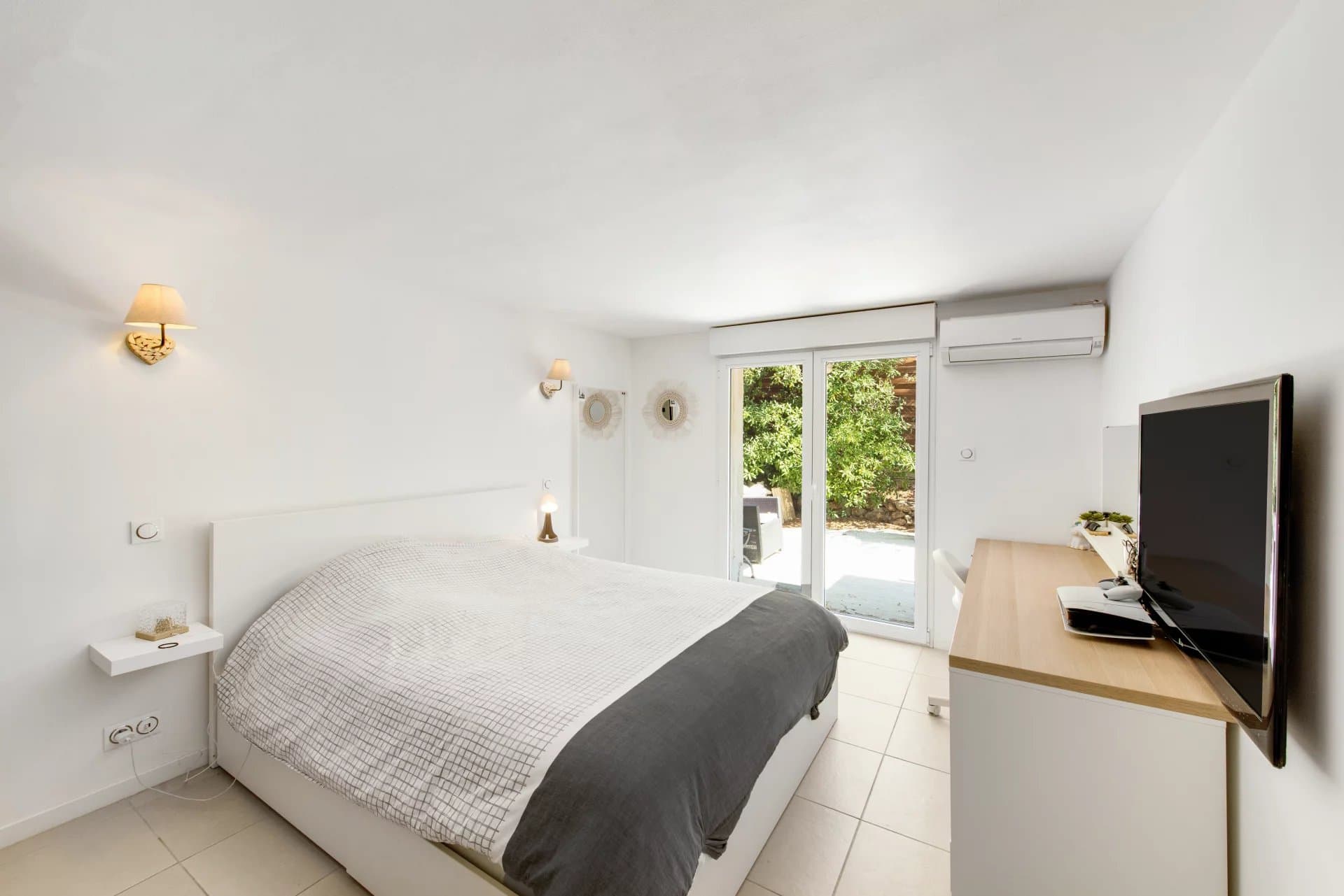 Saint-Raphaël - Villa provençale - Rénovée domaine Santa-Lucia - Photo 13