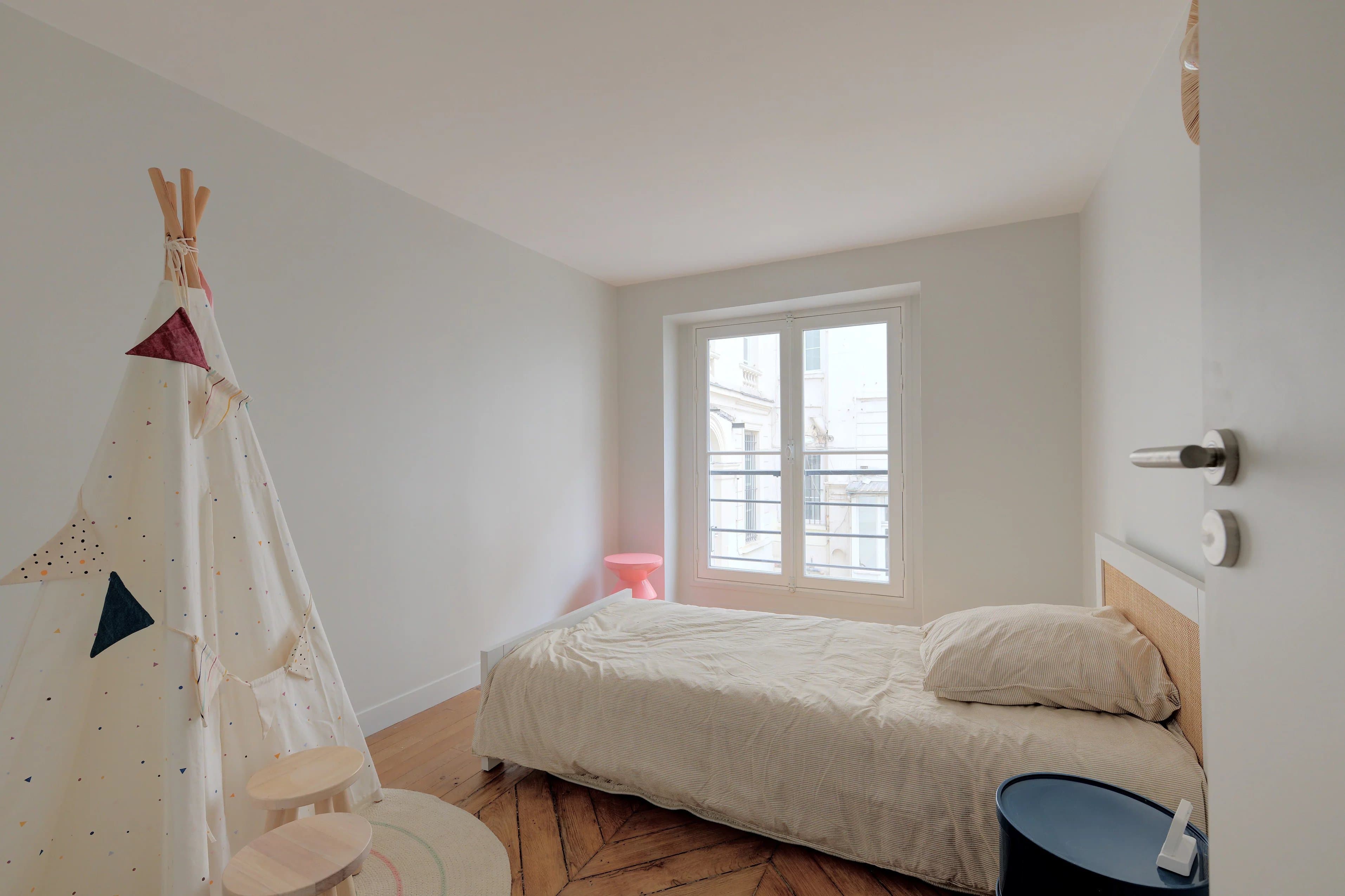 PARIS 9 - Duplex entièrement rénové - Photo 21