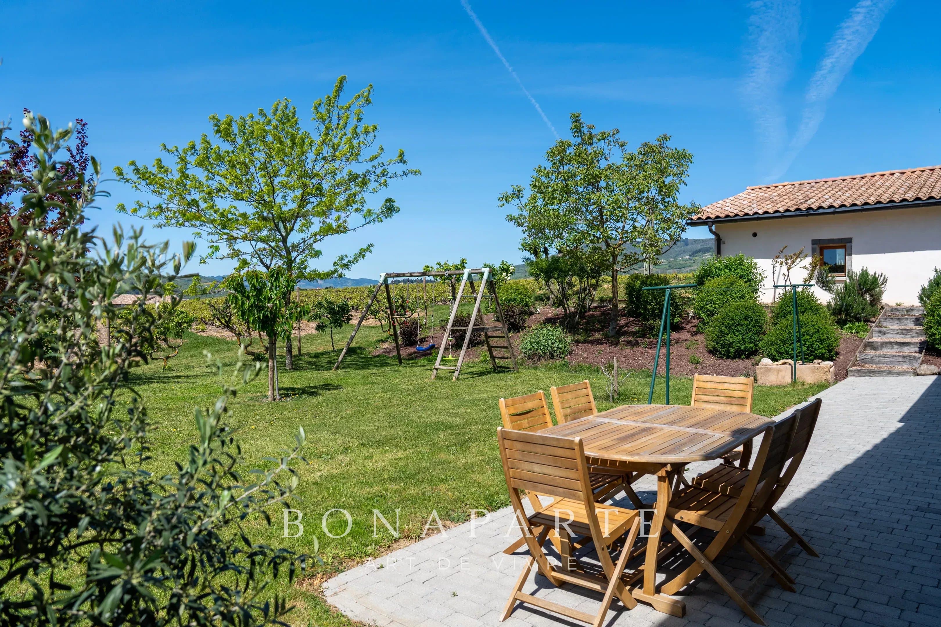 BEAUJOLAIS / AU COEUR DES VIGNES - VILLA D’EXCEPTION - 7 CHAMBRES – RENOVATION DE HAUT STANDING - VUE PANORAMIQUE - Photo 14