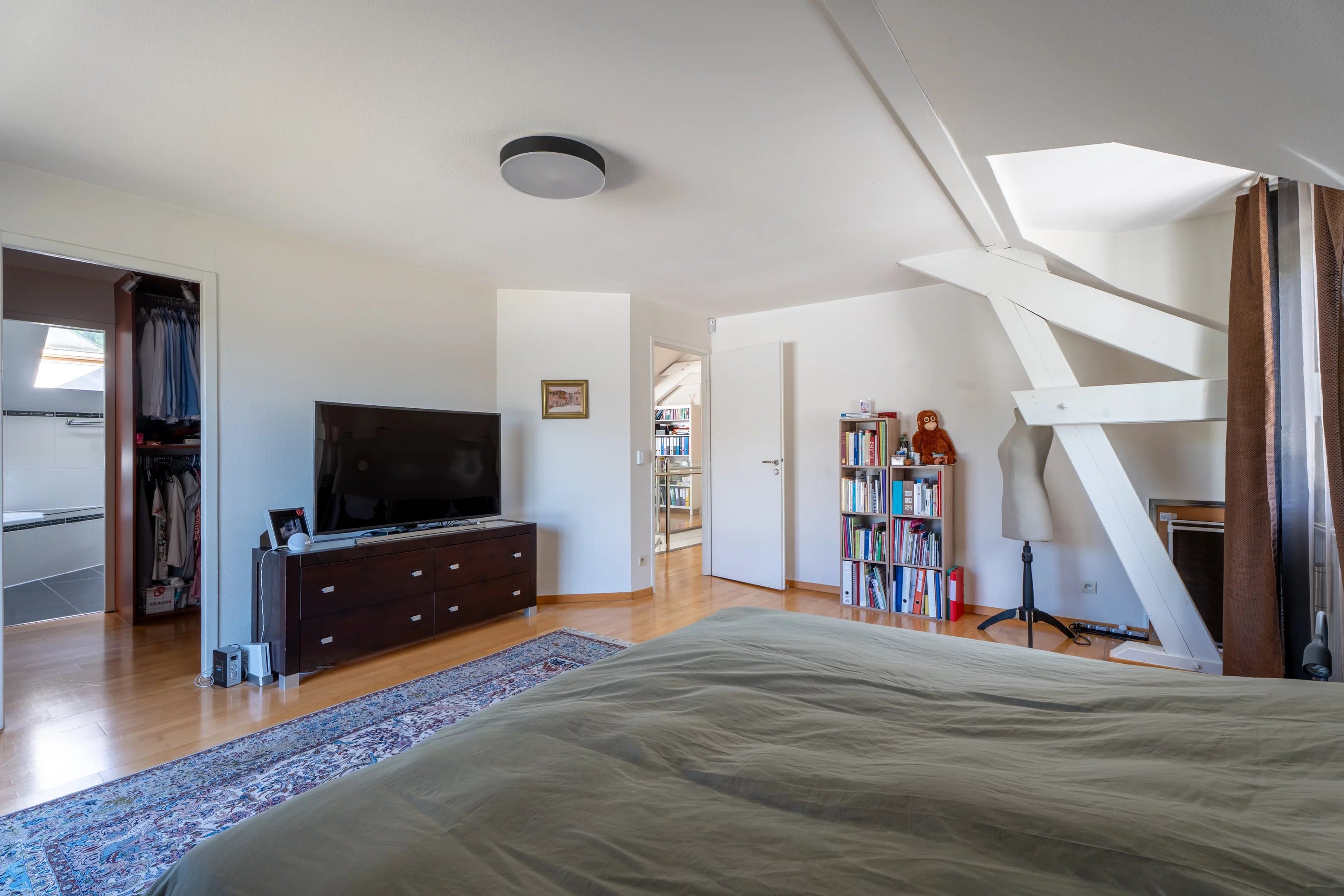 VEIGY-FONCENEX | BELLE MAISON FAMILIALE DE 261m²| A DEUX PAS DE LA FRONTIERE SUISSE - Photo 14