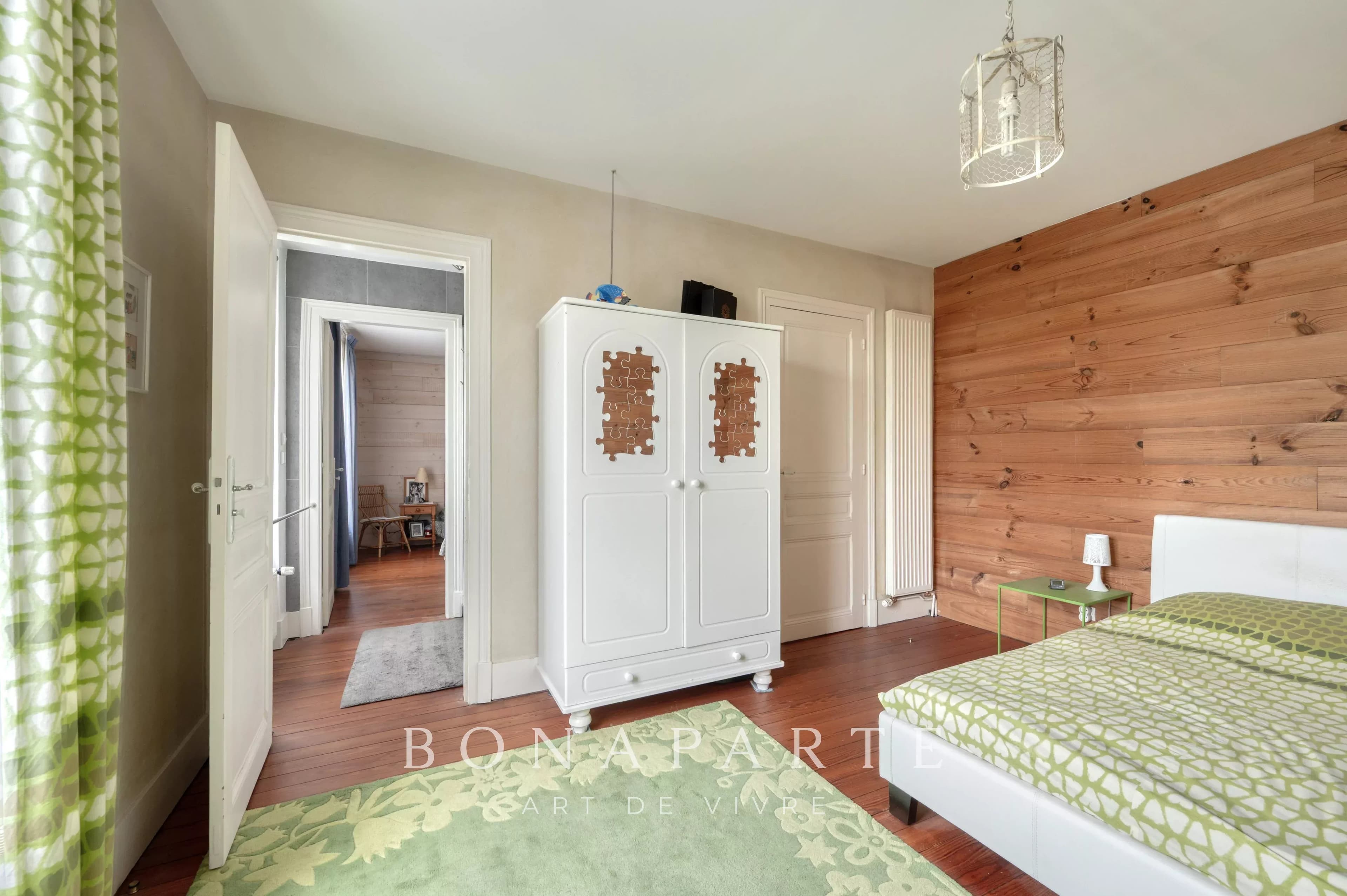 Maison de maître en meulière – 264 m² – Parc arboré de 1 440 m² à 40 min de Paris - Photo 17