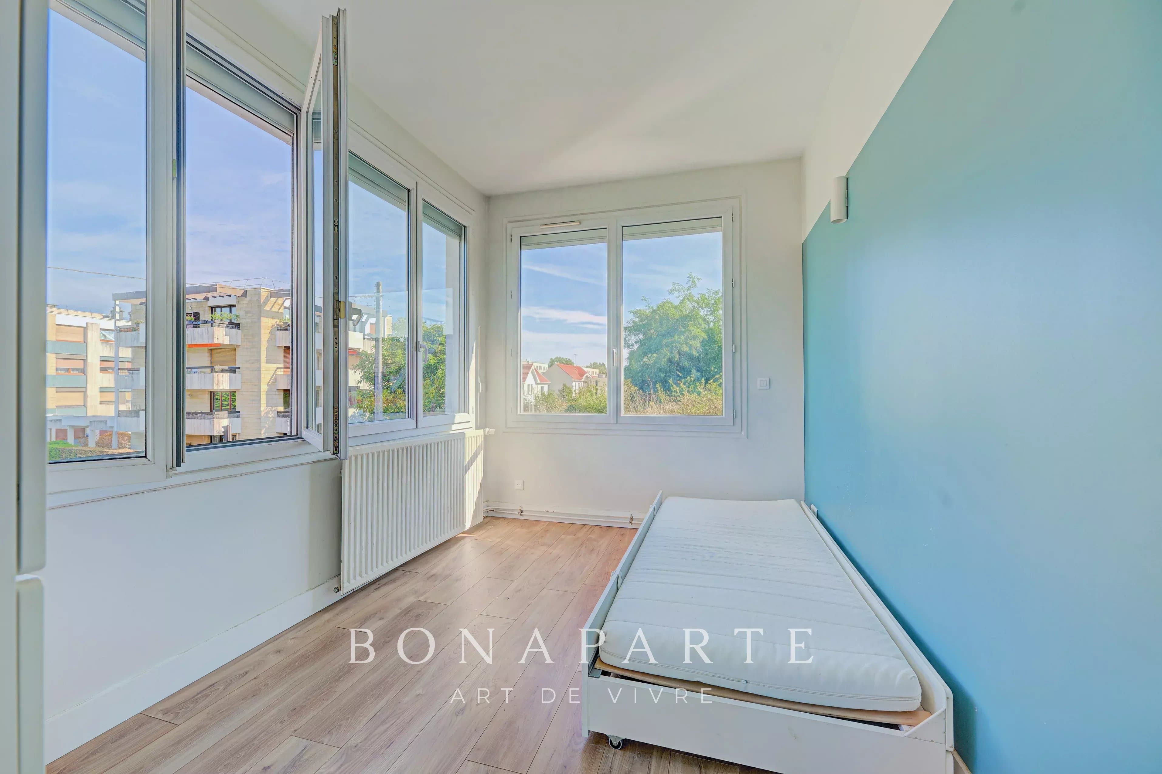 TRIANGLE D’OR – MAISON FAMILIALE RÉNOVÉE PAR ARCHITECTE – 210 M² – 5 CHAMBRES - Photo 15