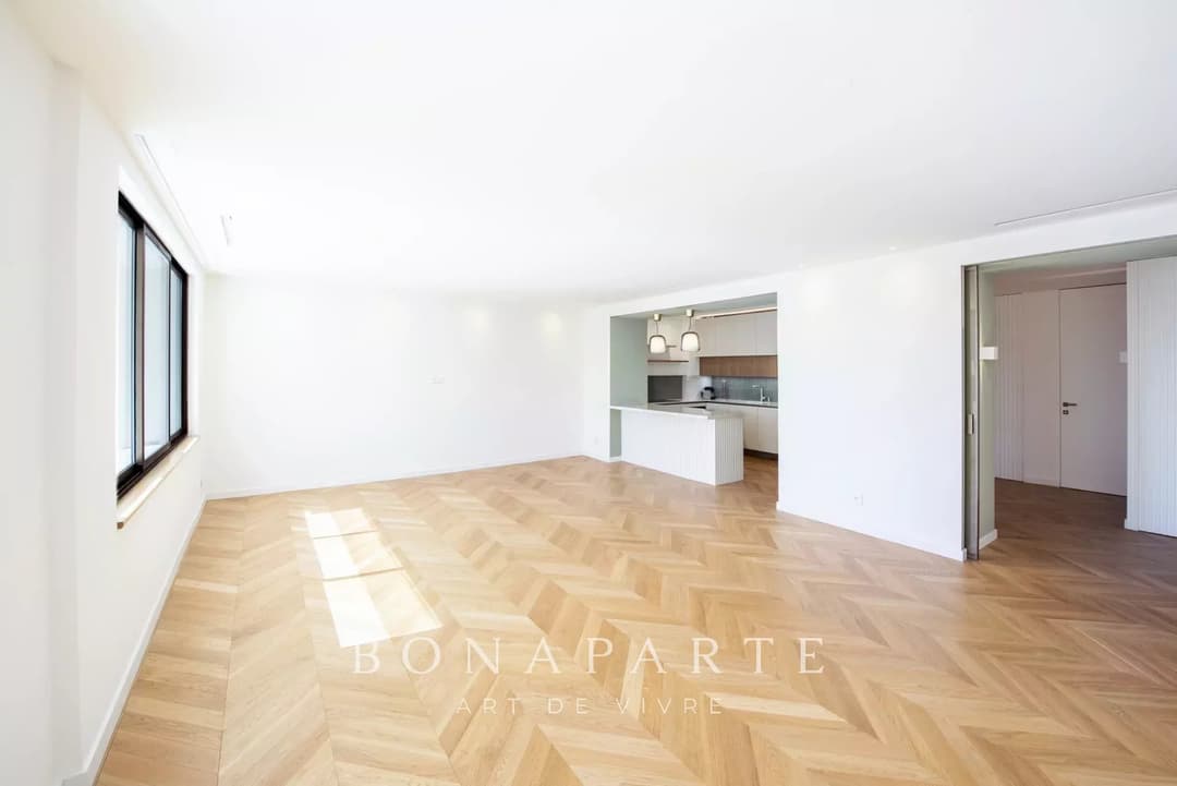 Magnifique cachet pour cet appartement T3 de 107m² situé en plein centre-ville à moins de 50m de la mer - Photo 12