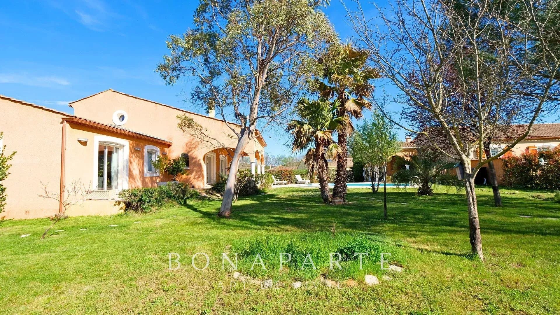 Maison 5 pièces avec piscine et cuisine d’été à Prades-sur-Vernazobre