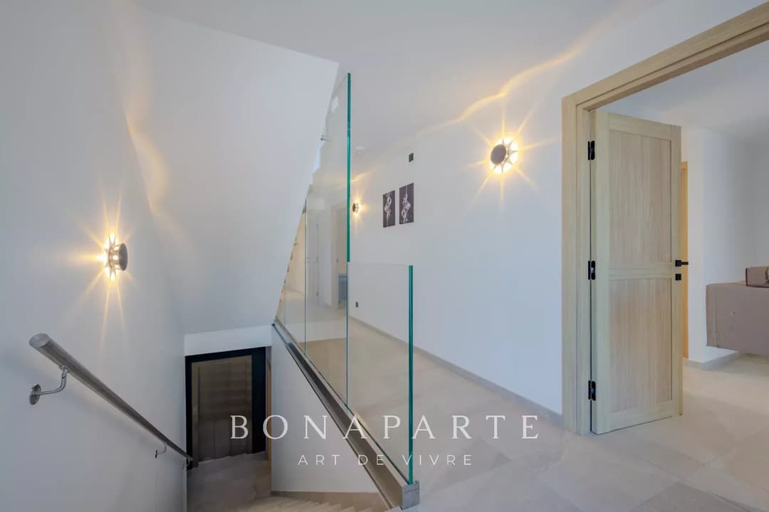 EXCLUSIVITE : Magnifique "villa appartement" en duplex avec tres belle vue mer - Photo 38