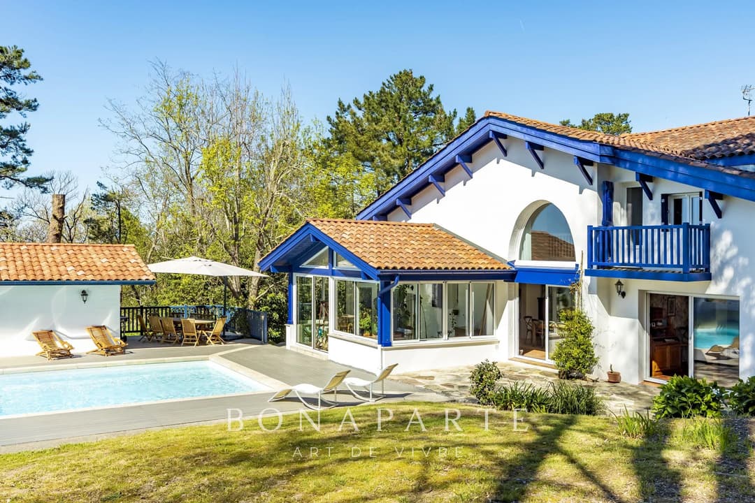 SAINT-JEAN-DE-LUZ - PROPRIETE AVEC PISCINE ET ANNEXE - Photo 5