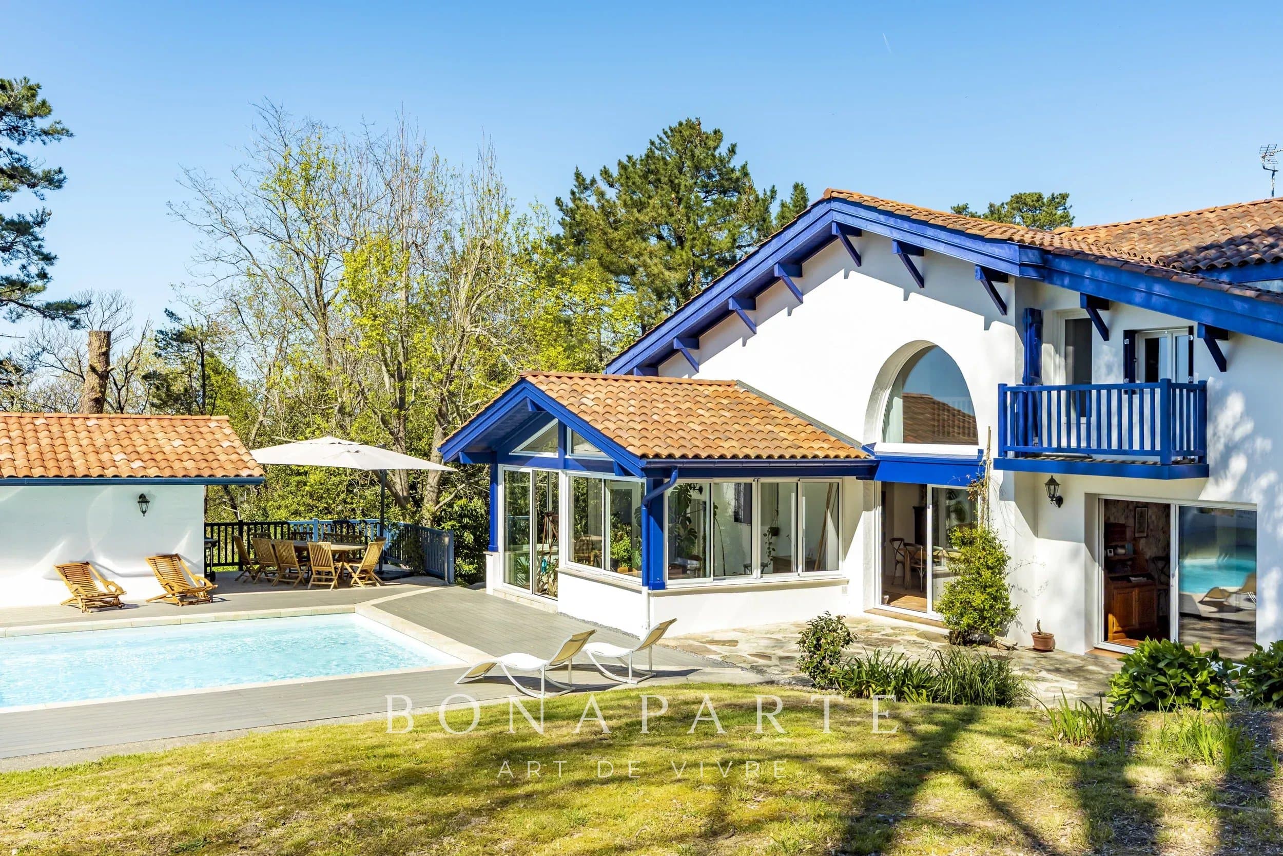 SAINT-JEAN-DE-LUZ - PROPRIETE AVEC PISCINE ET ANNEXE - Photo 5