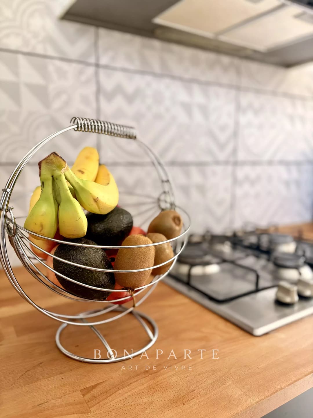 BRISSARTHE - MAISON FAMILIALE DE PLAIN PIED DANS UN ENVIRONNEMENT VERDOYANT - Photo 6