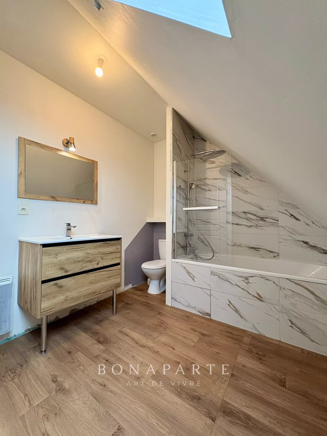 BRISSARTHE - MAISON FAMILIALE DE PLAIN PIED DANS UN ENVIRONNEMENT VERDOYANT - Photo 16