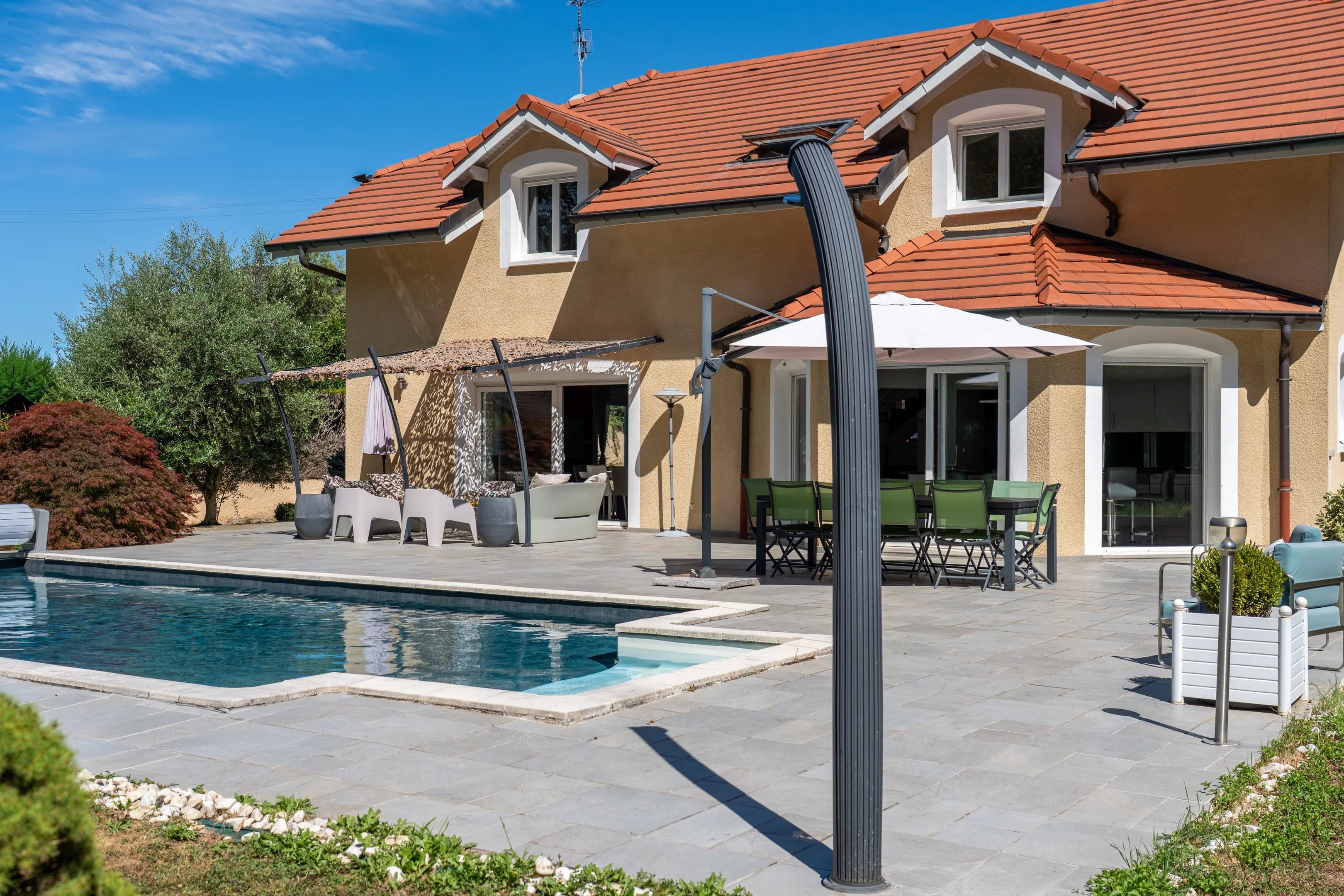 VEIGY-FONCENEX | BELLE MAISON FAMILIALE DE 261m²| A DEUX PAS DE LA FRONTIERE SUISSE - Photo 19