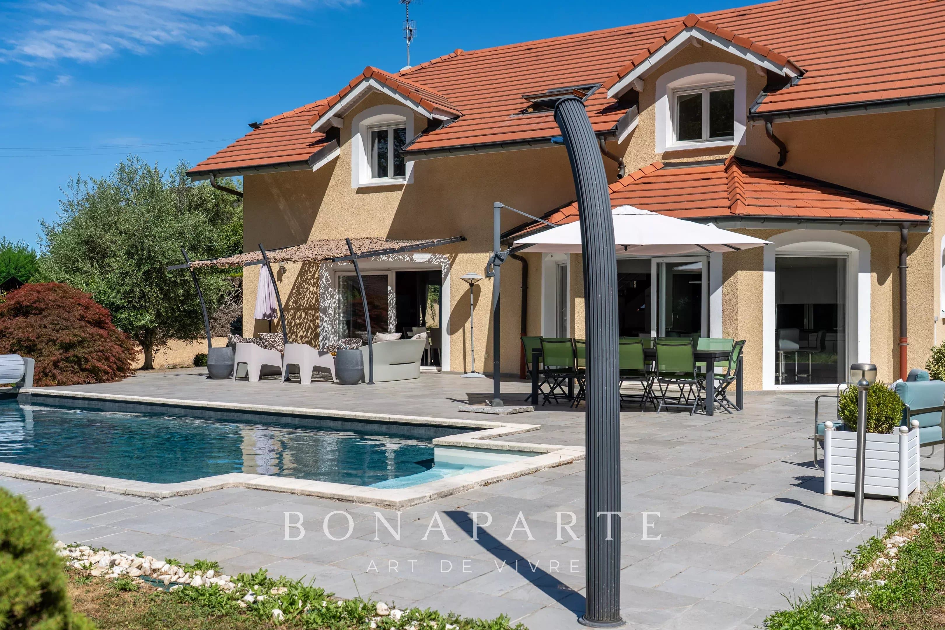 VEIGY-FONCENEX | BELLE MAISON FAMILIALE DE 261m²| A DEUX PAS DE LA FRONTIERE SUISSE - Photo 19