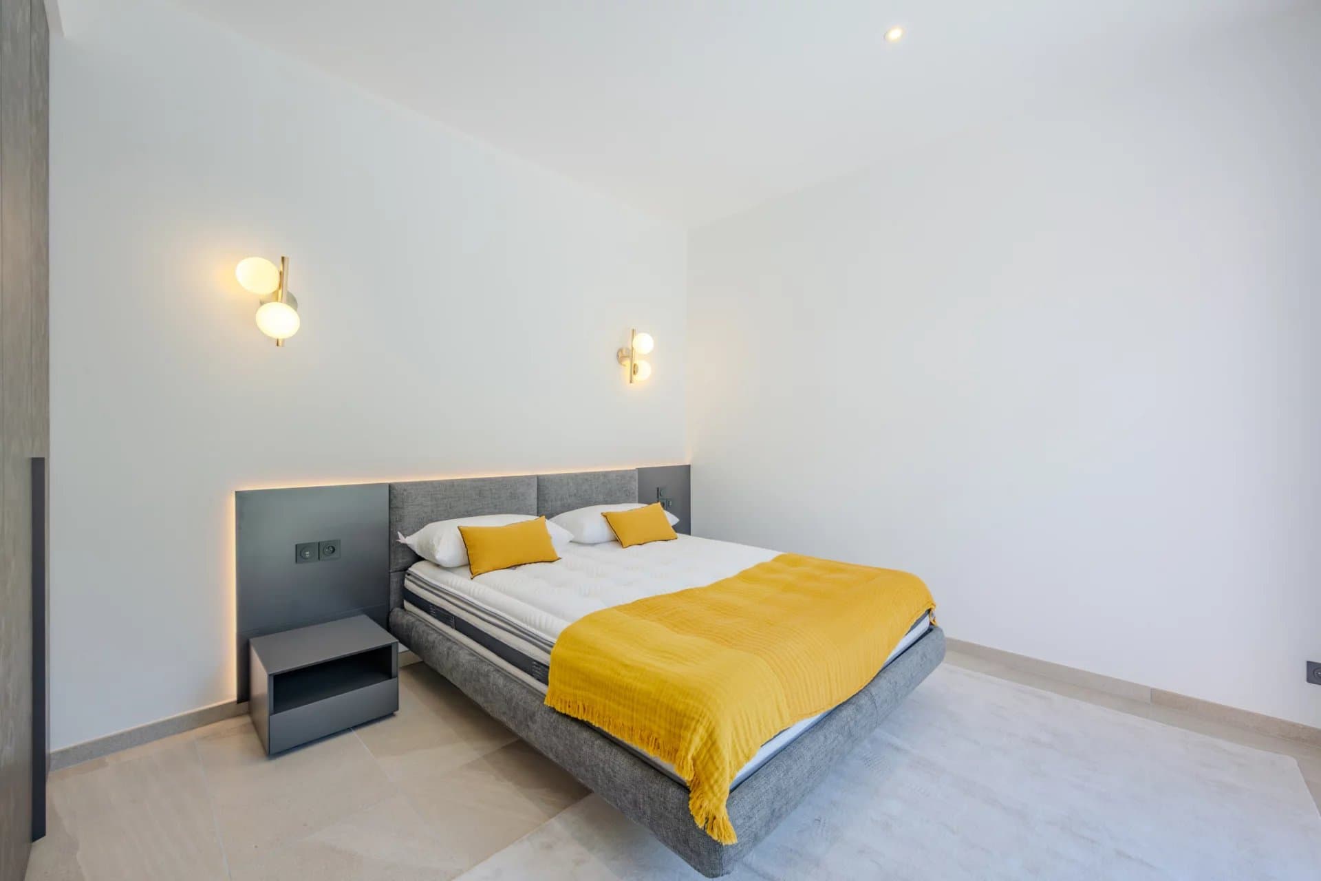 EXCLUSIVITE : Magnifique "villa appartement" en duplex avec très belle vue mer - Photo 20