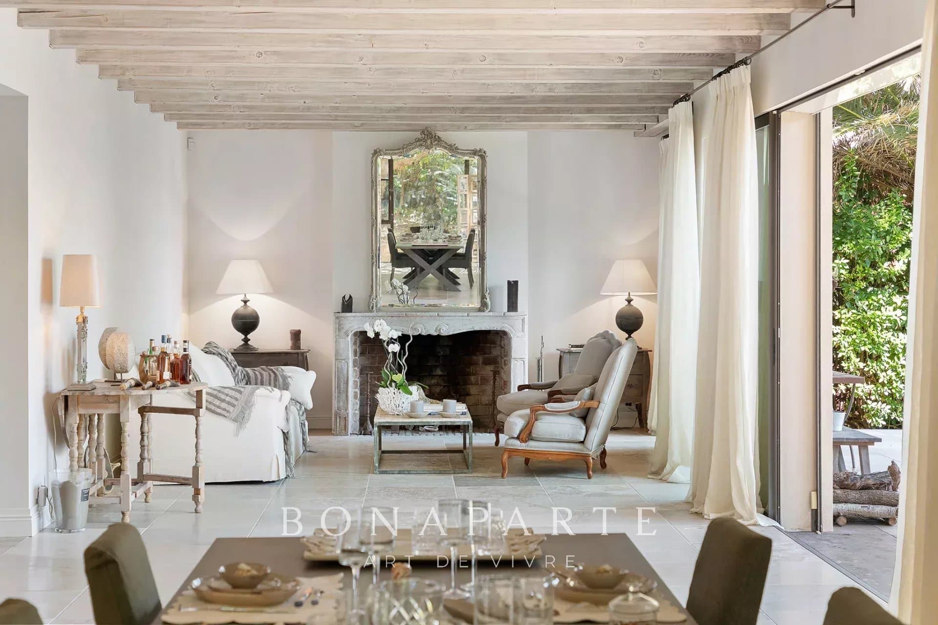 Superbe villa pieds dans l'eau avec accès direct a la mer - Photo 9