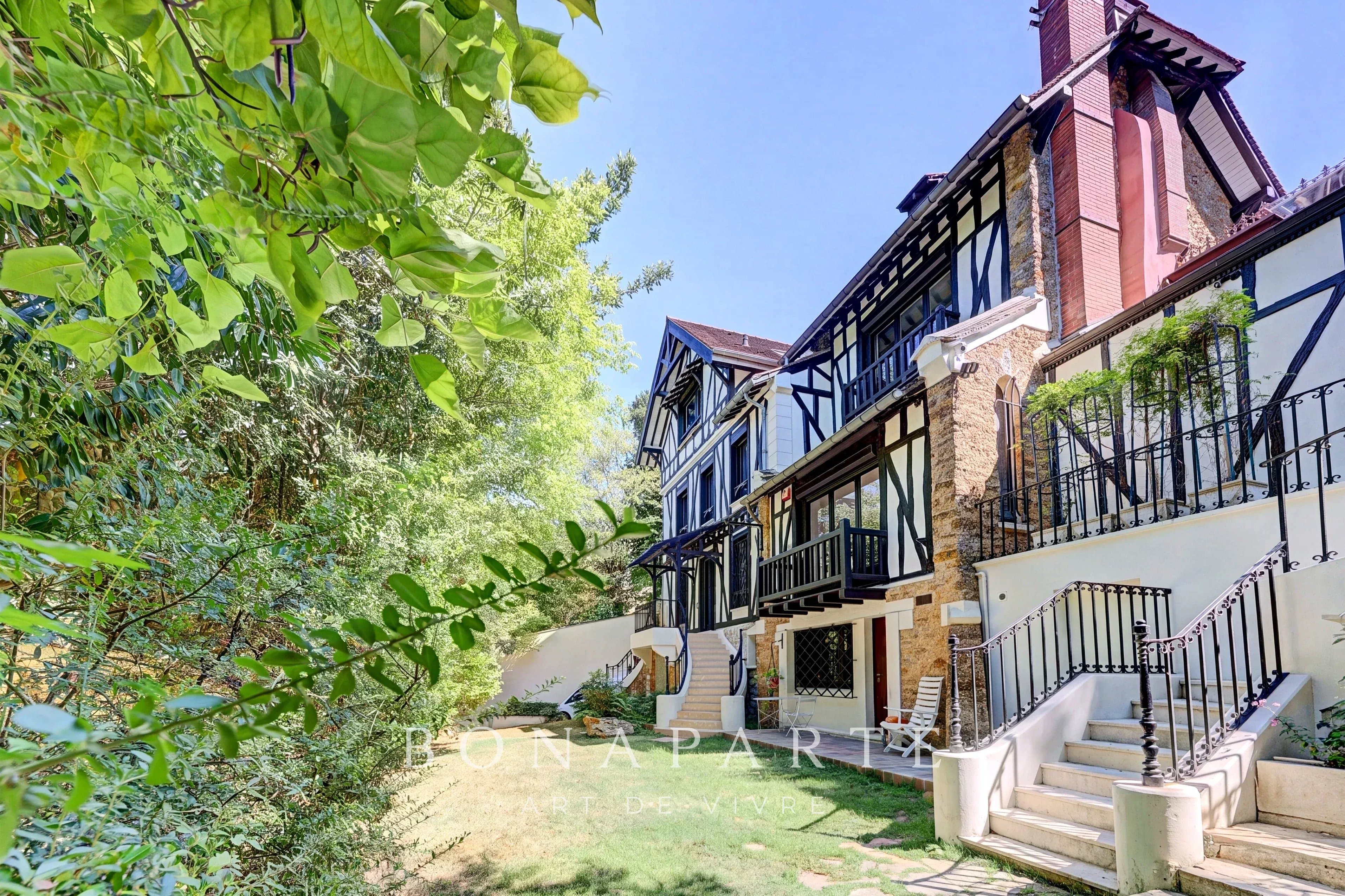 Hôtel particulier anglo-normand de 358 m² avec piscine et parc arboré - Photo 39