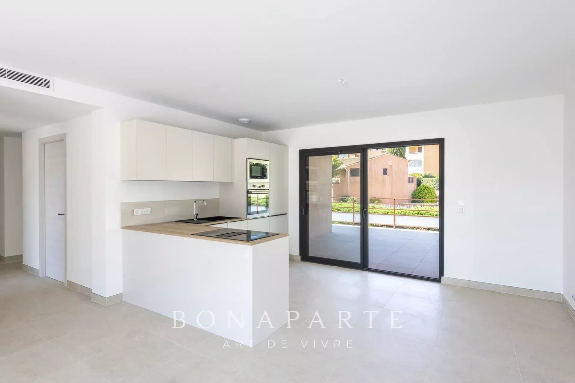 SUPERBE TOIT TERRASSE 4 PIÈCES EN DERNIER ÉTAGE + GARAGE + PLACE DE PARKING - Photo 6