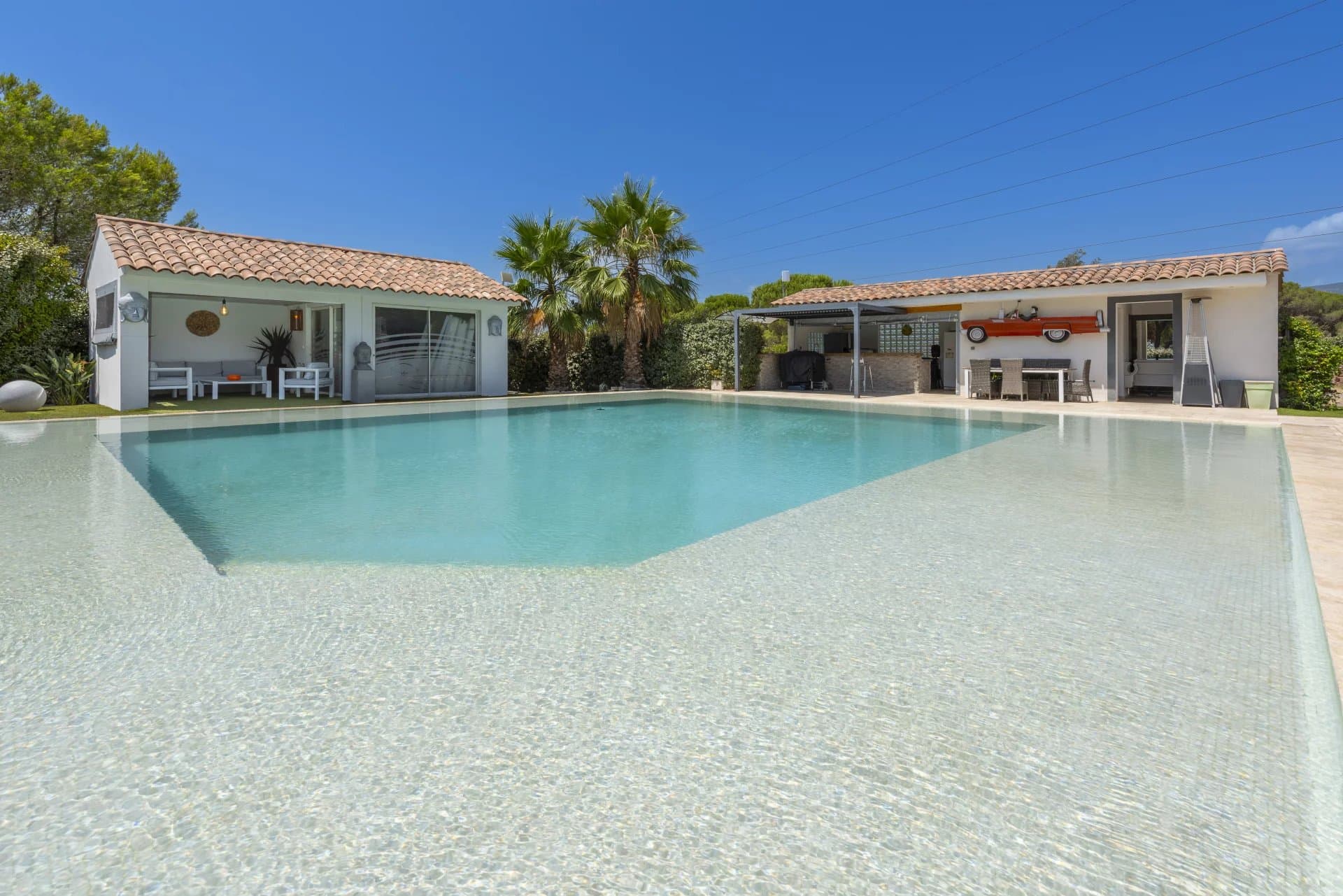 ROQUEBRUNE-SUR-ARGENS - NOUVEAUTÉ EXCLUSIVITÉ PROPRIÉTÉ AUX PRESTATIONS HAUT DE GAMME - Photo 7