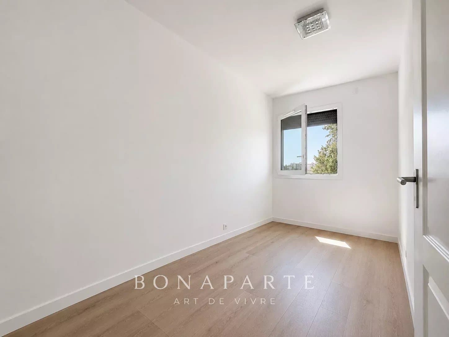 FERNEY-VOLTAIRE - Appartement centre-ville - Photo 8