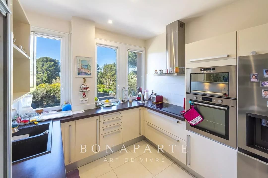 SAINT-RAPHAËL - APPARTEMENT FACE A LA MER - Photo 6