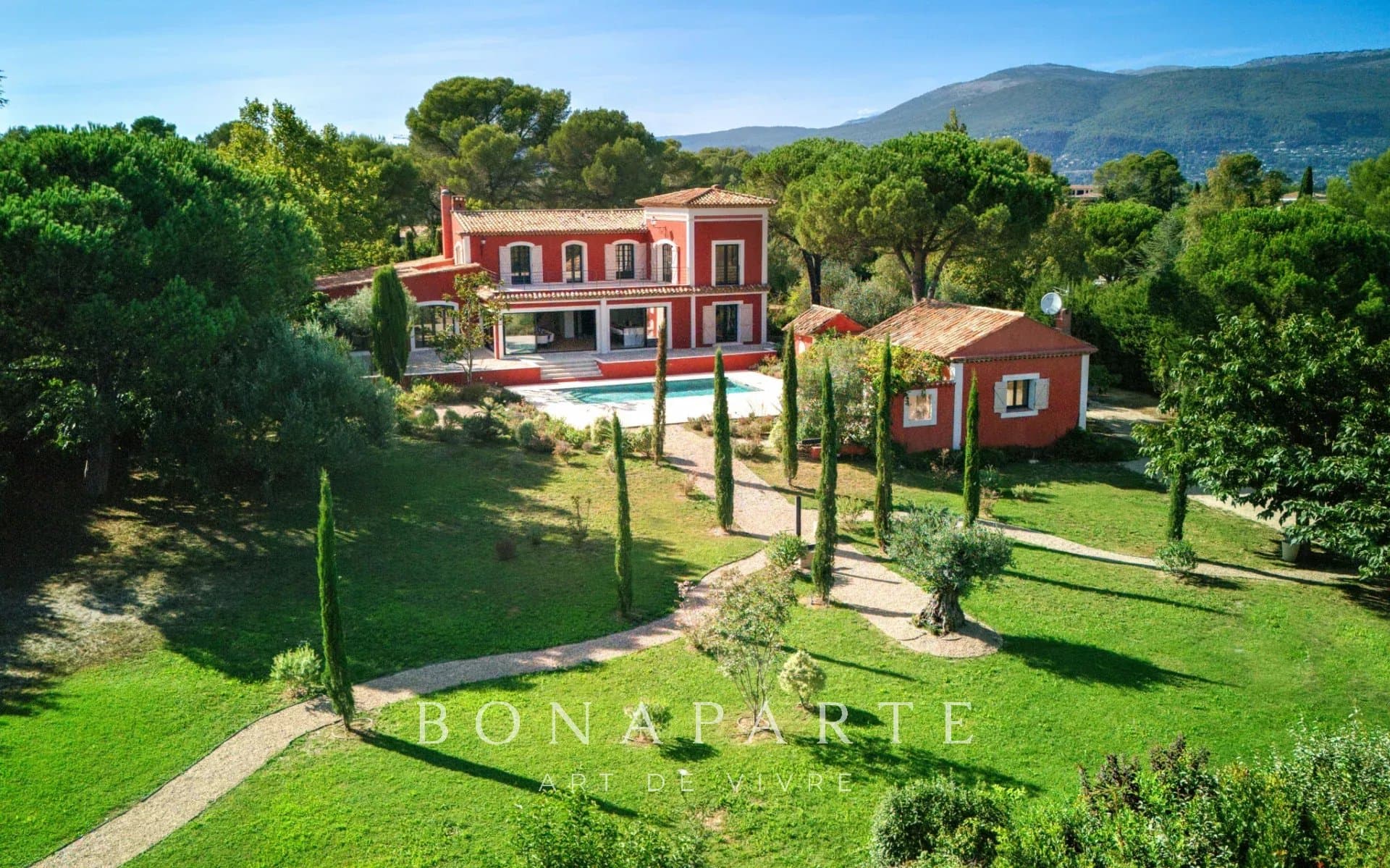 Propriété de prestige – MOUANS-SARTOUX : Parc paysager 5 545 m²