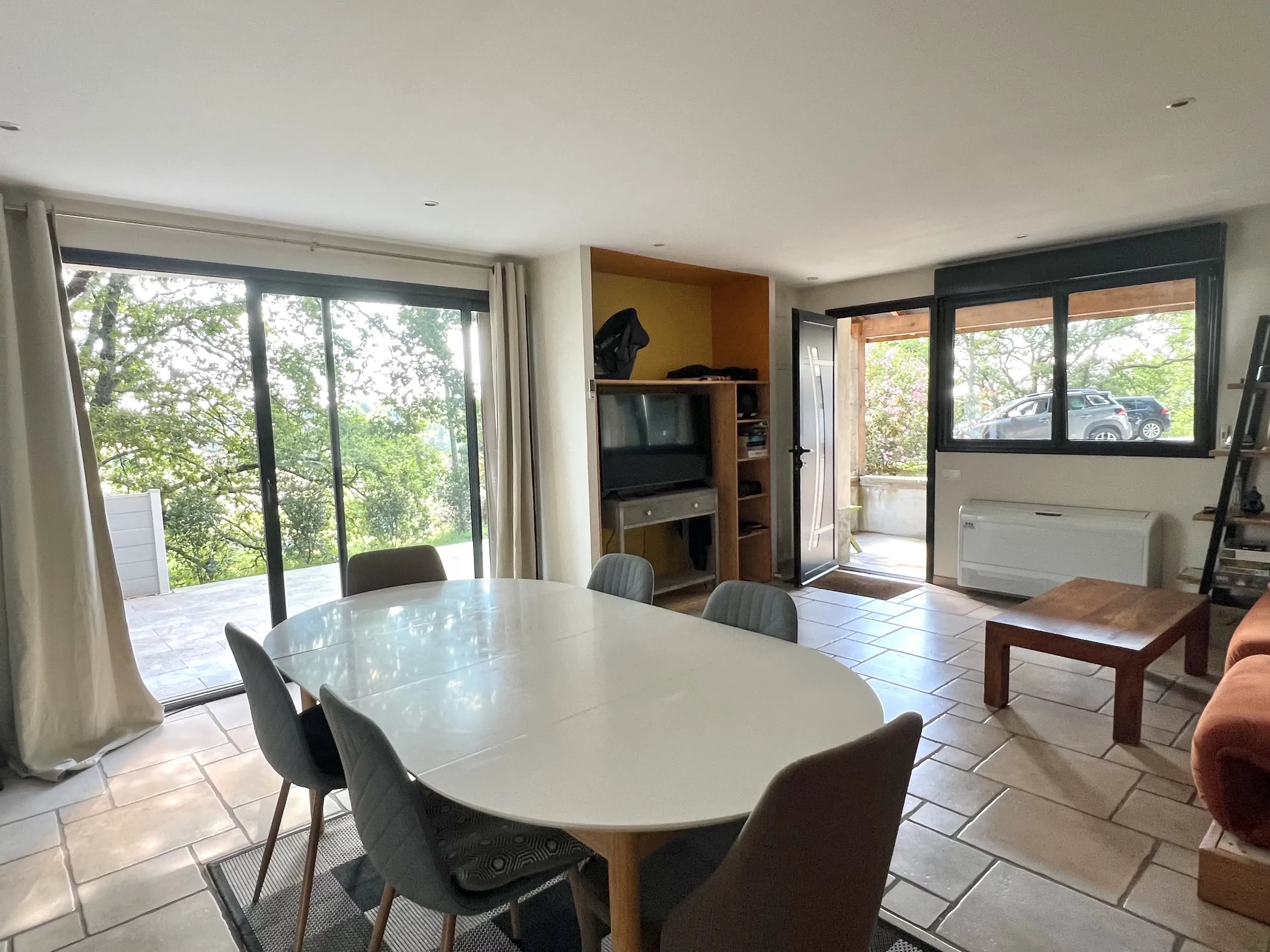 PAU COTEAUX SUD – CHARMANTE MAISON 100 M² APERÇU PYRÉNÉES | 2 CH + BUREAU - Photo 3