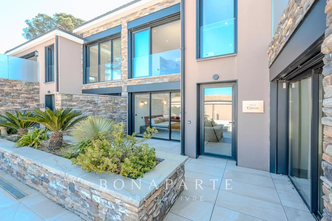 EXCLUSIVITE : Magnifique "villa appartement" en duplex avec magnifique vue mer - Photo 8