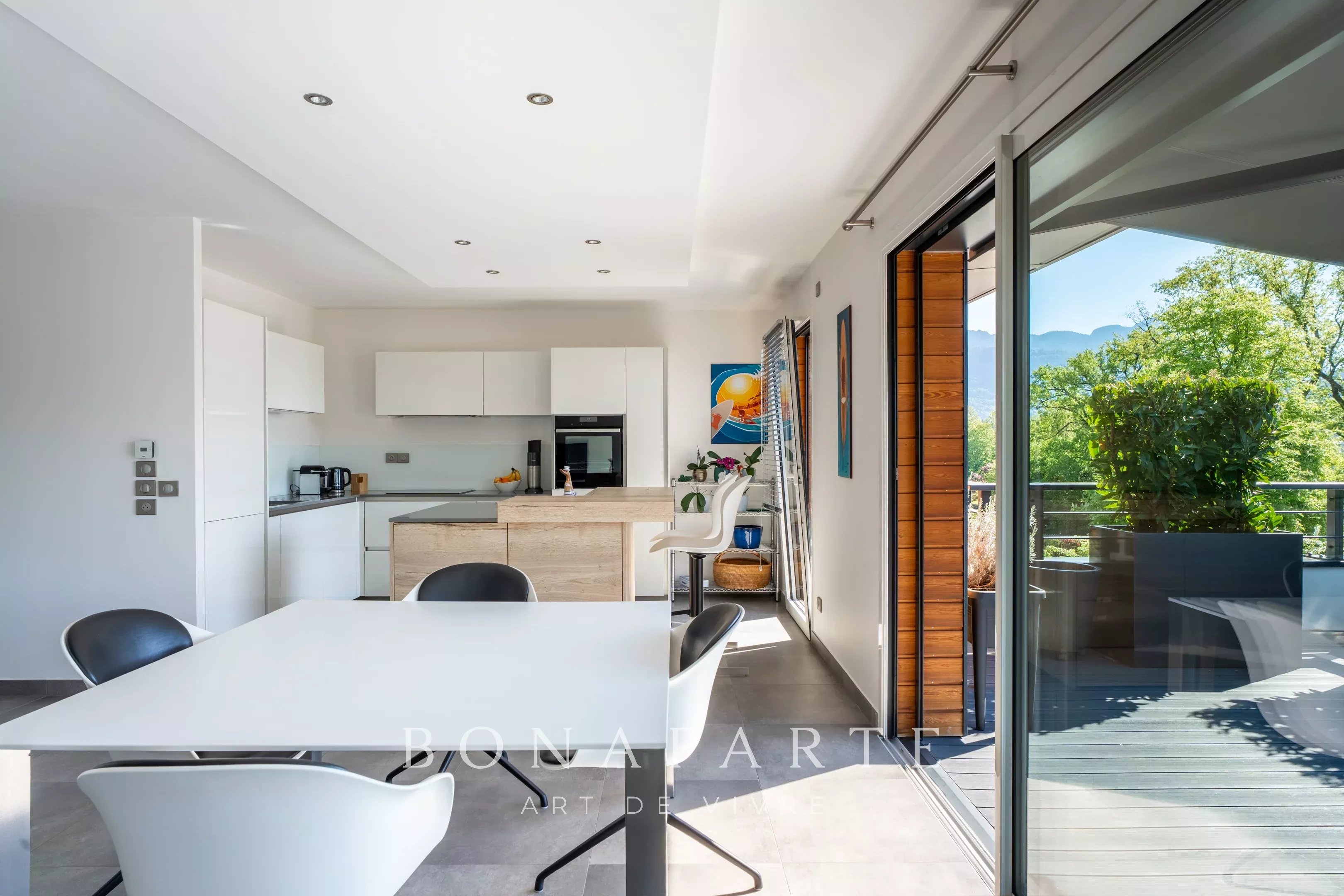 Annecy-le-Vieux - T4 dernier étage, terrasse, dans copropriété de standing, au calme absolu - Photo 4