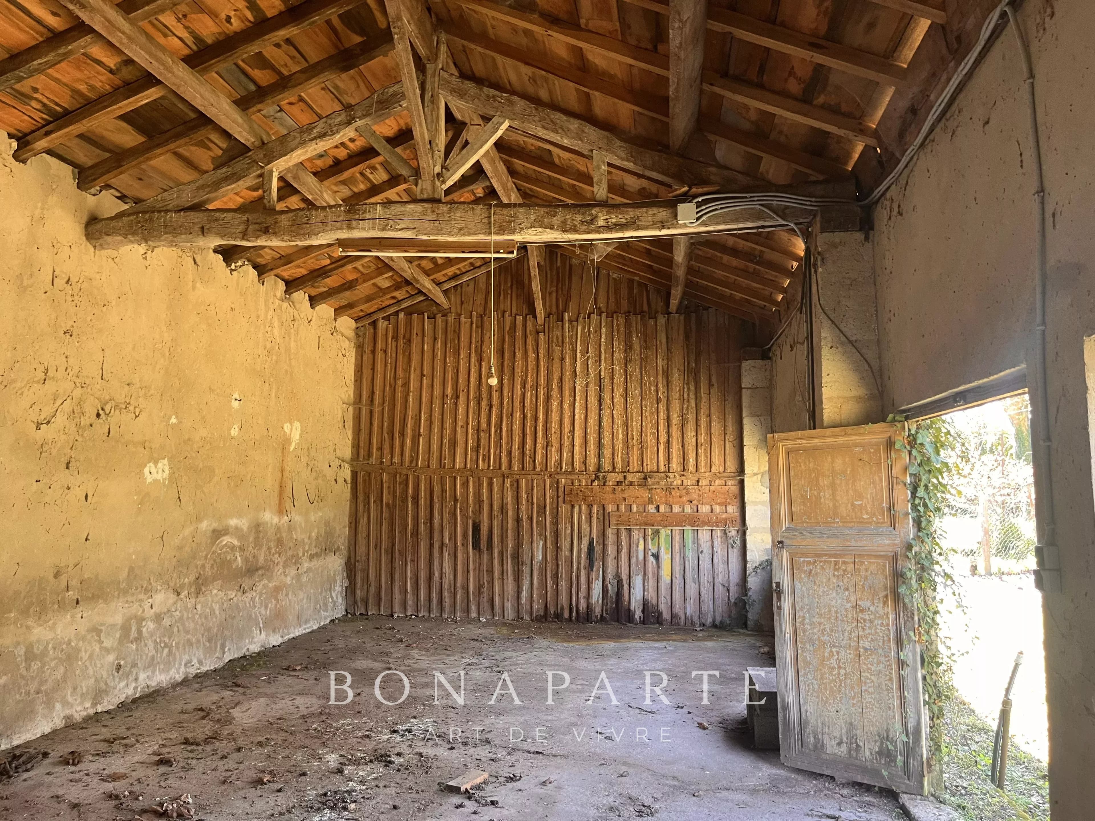 COUQUEQUES - CHATEAU DE 316 m², À RÉNOVER, À 25 MINUTES DES PLAGES OCEANES - Photo 6