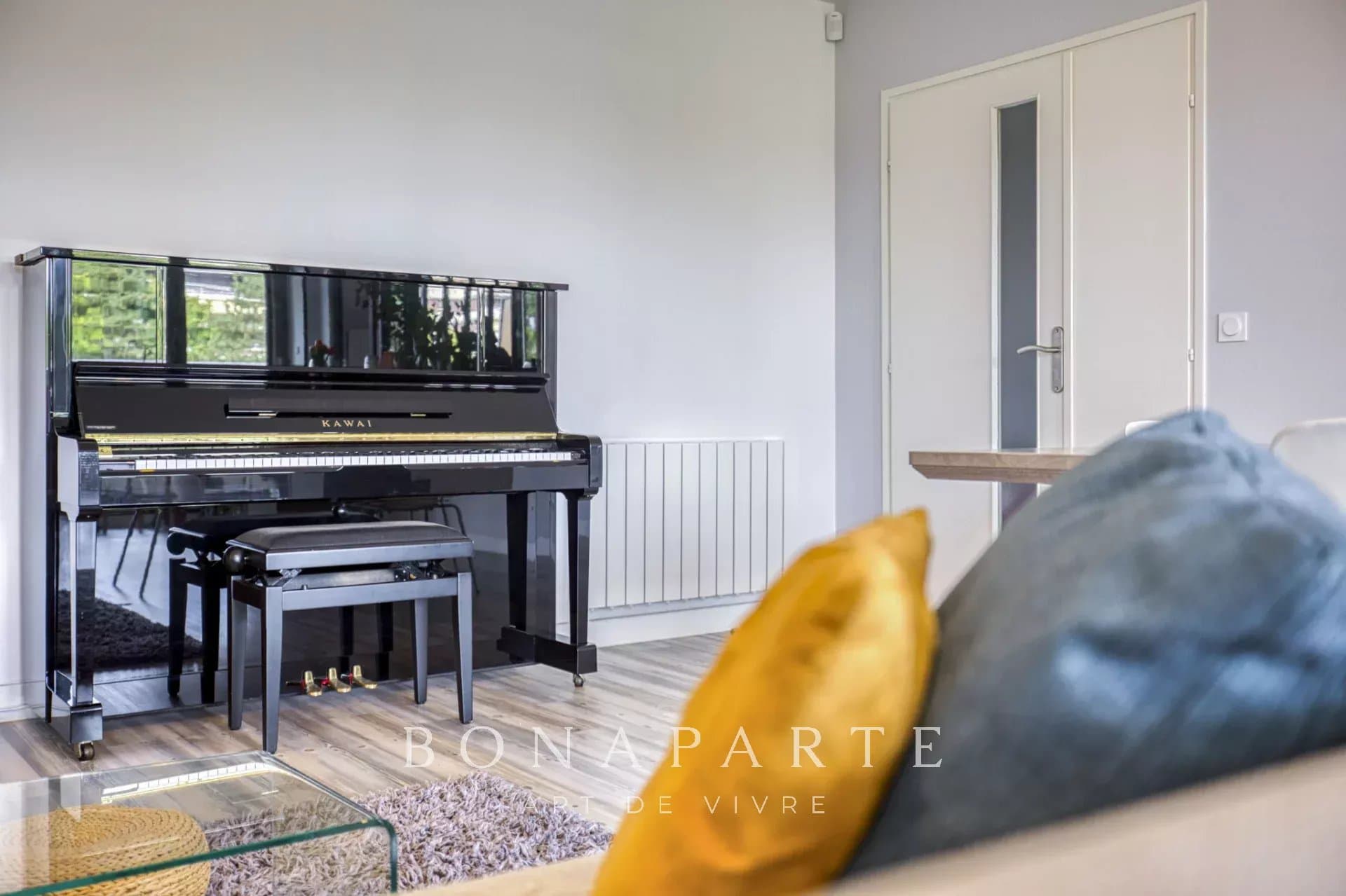 Ferney-Voltaire, T4 avec terrasse et jardin - Photo 8