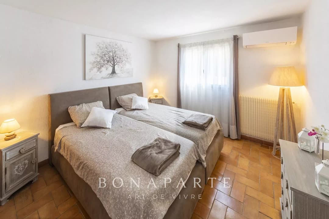 Belle villa provençale vue mer de 193m², avec 5 chambres et piscine - Photo 14