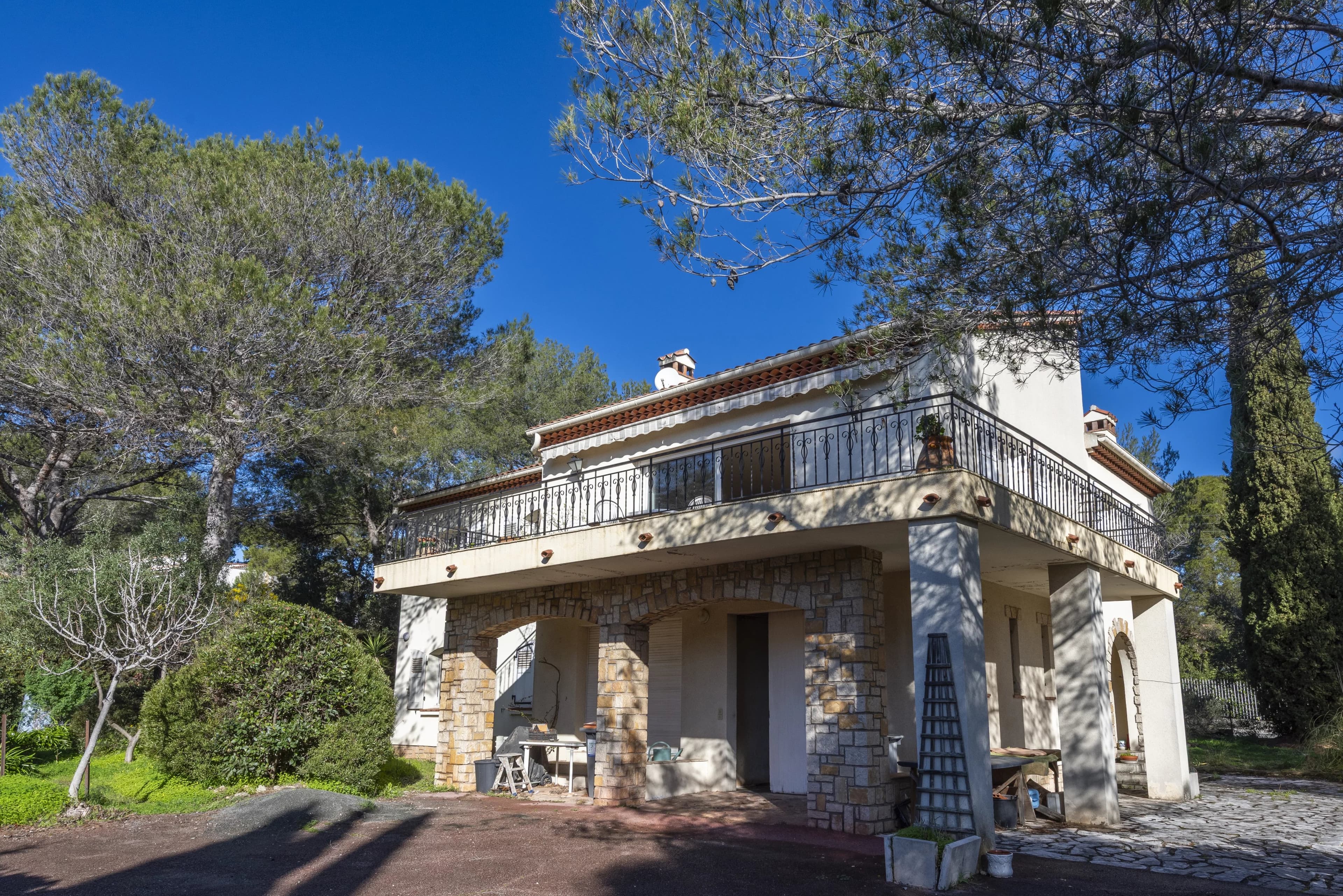 SAINT-RAPHAËL / BOULOURIS  - CHARMANTE VILLA - Photo 1