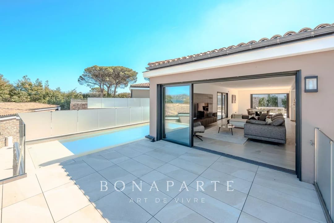 EXCLUSIVITE : Magnifique "villa appartement" en duplex avec très belle vue mer - Photo 19