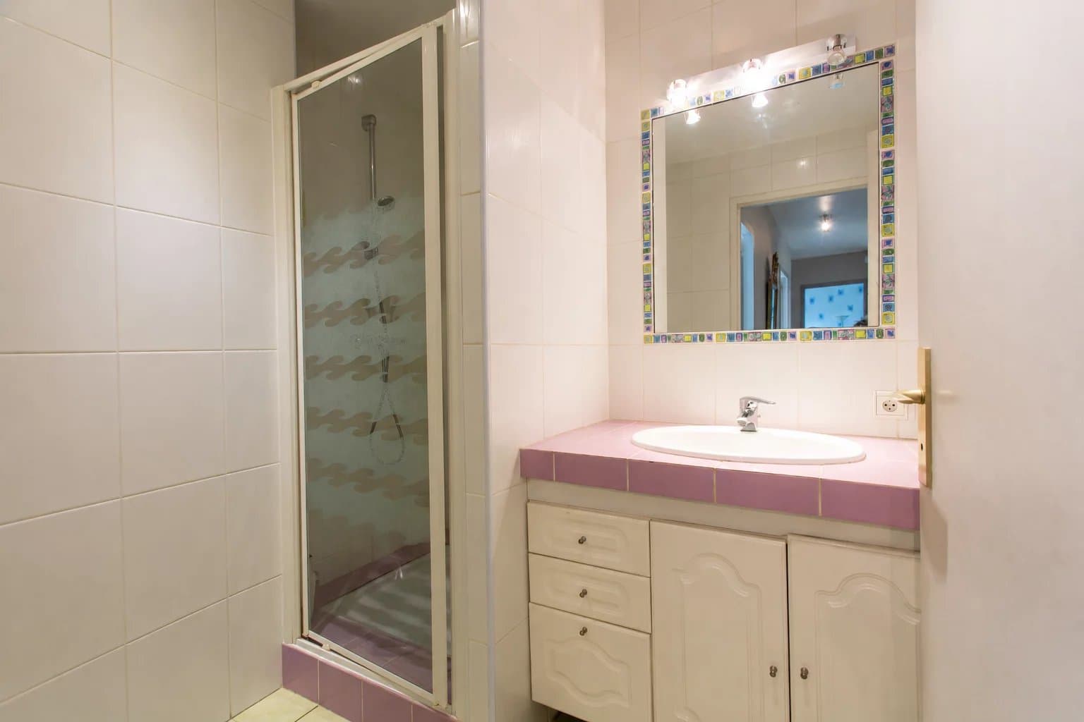 Trespoey – Duplex avec balcons, garage et ascenseur - Photo 8