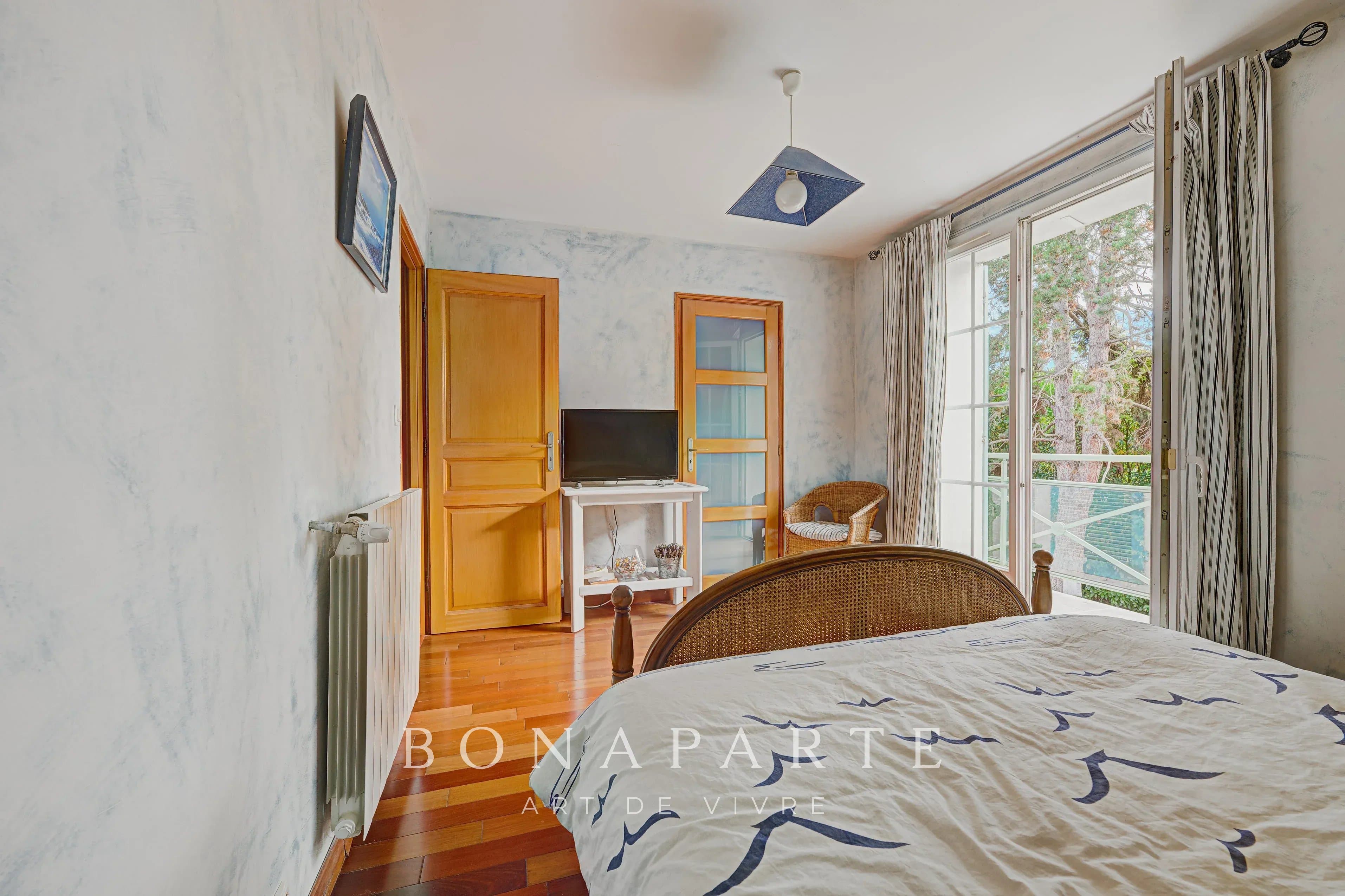 JOUARS-PONTCHARTRAIN – MAISON FAMILIALE – 191 M² HABITABLES – 222 M² AU SOL – 5 CHAMBRES - Photo 21