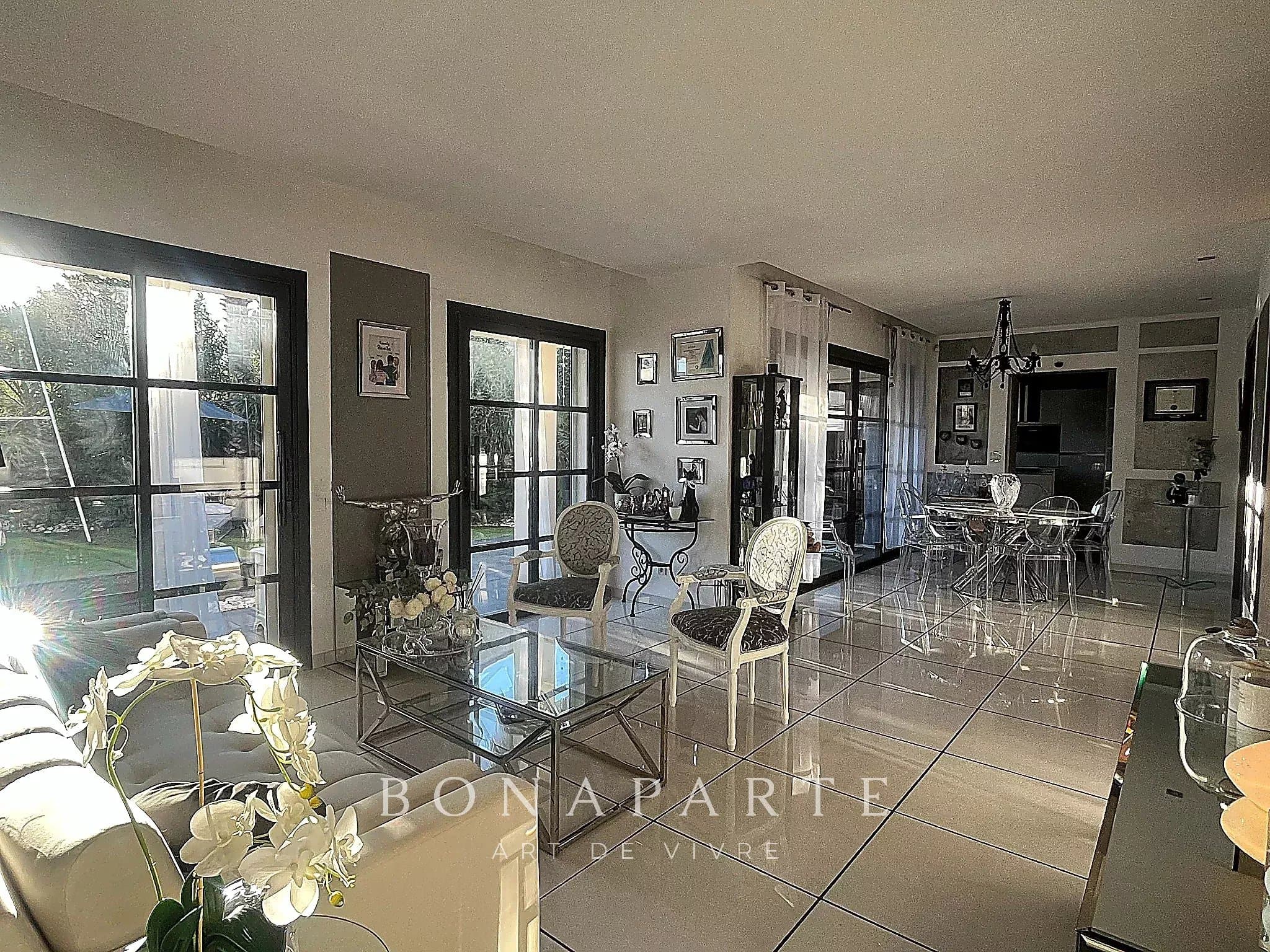 Villa contemporaine 230 m² – 4 chambres dont 2 suites – Piscine – Garage double – Quartier calme Agde - Photo 4