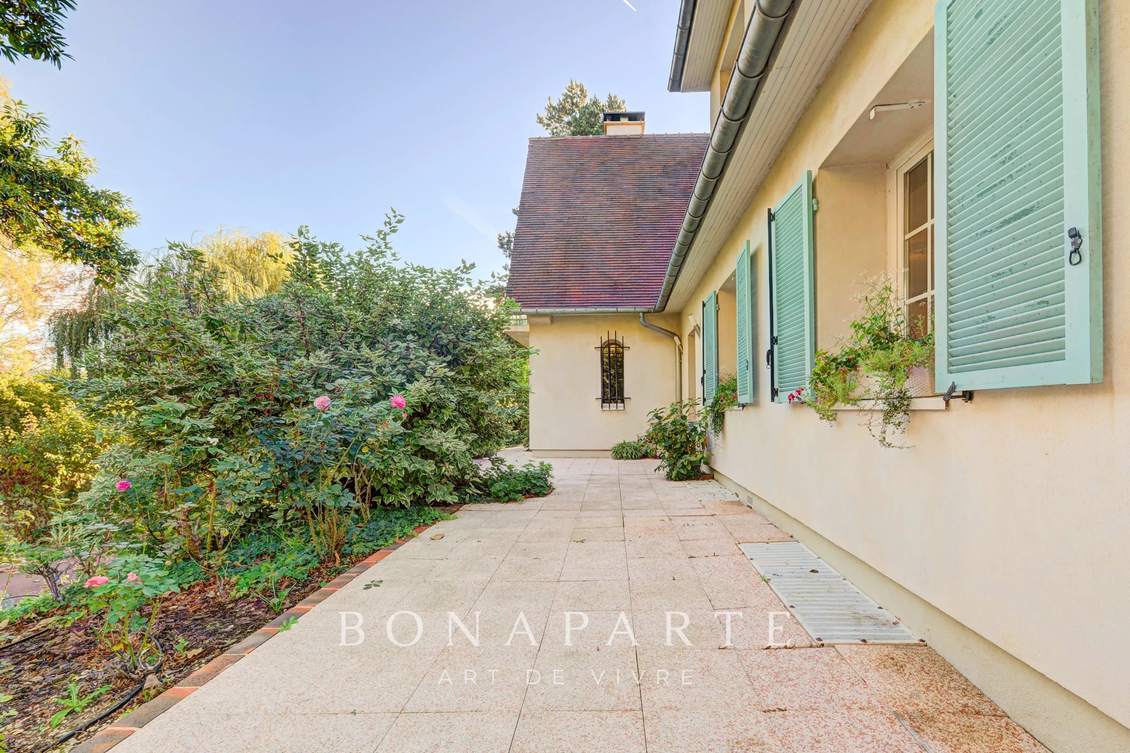 JOUARS-PONTCHARTRAIN – MAISON FAMILIALE – 191 M² HABITABLES – 222 M² AU SOL – 5 CHAMBRES - Photo 23