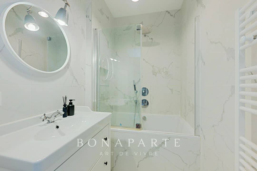 Trois pièces traversant entièrement rénové par architecte - Photo 18