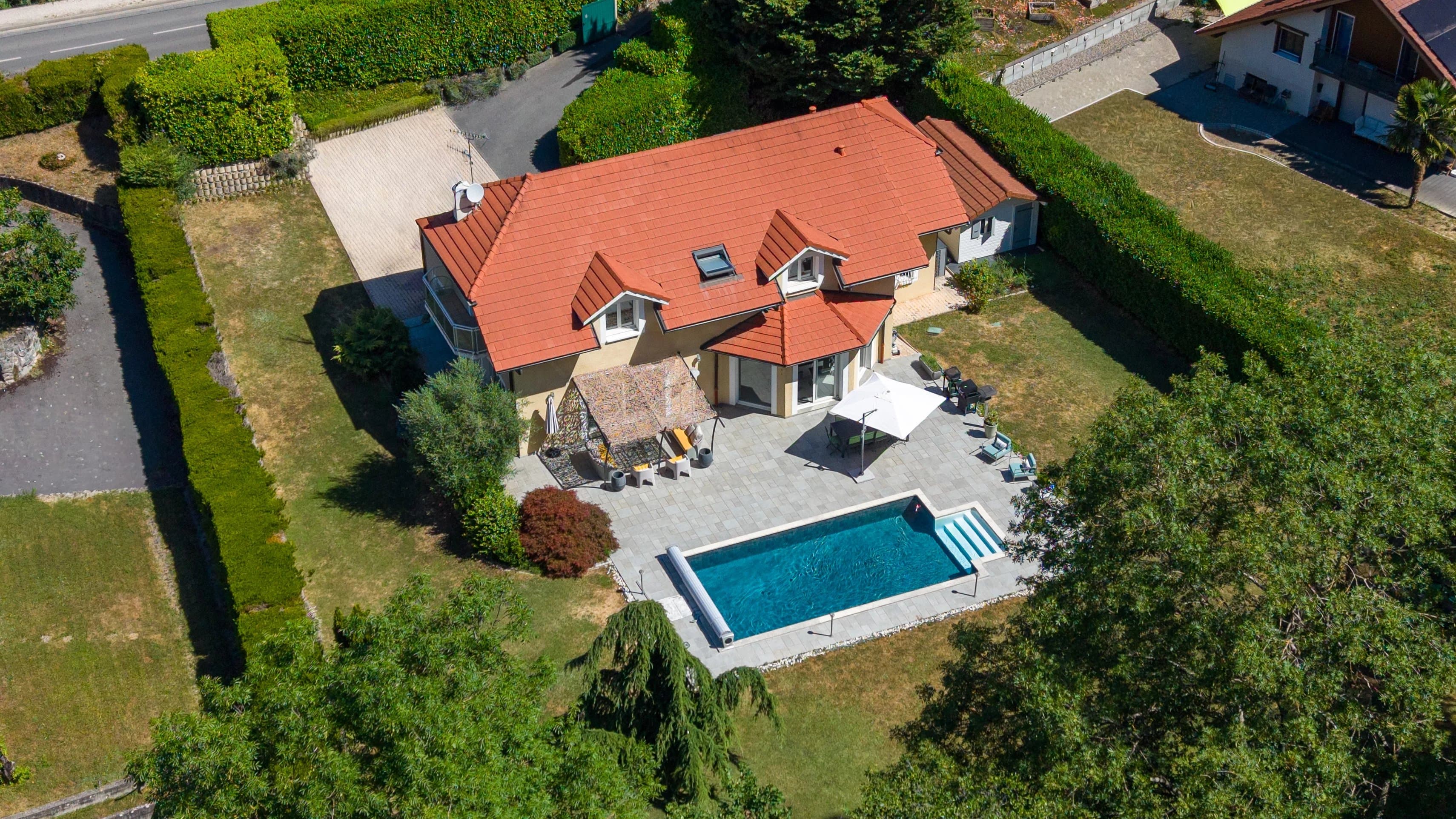 VEIGY-FONCENEX | BELLE MAISON FAMILIALE DE 261m²| A DEUX PAS DE LA FRONTIERE SUISSE - Photo 3