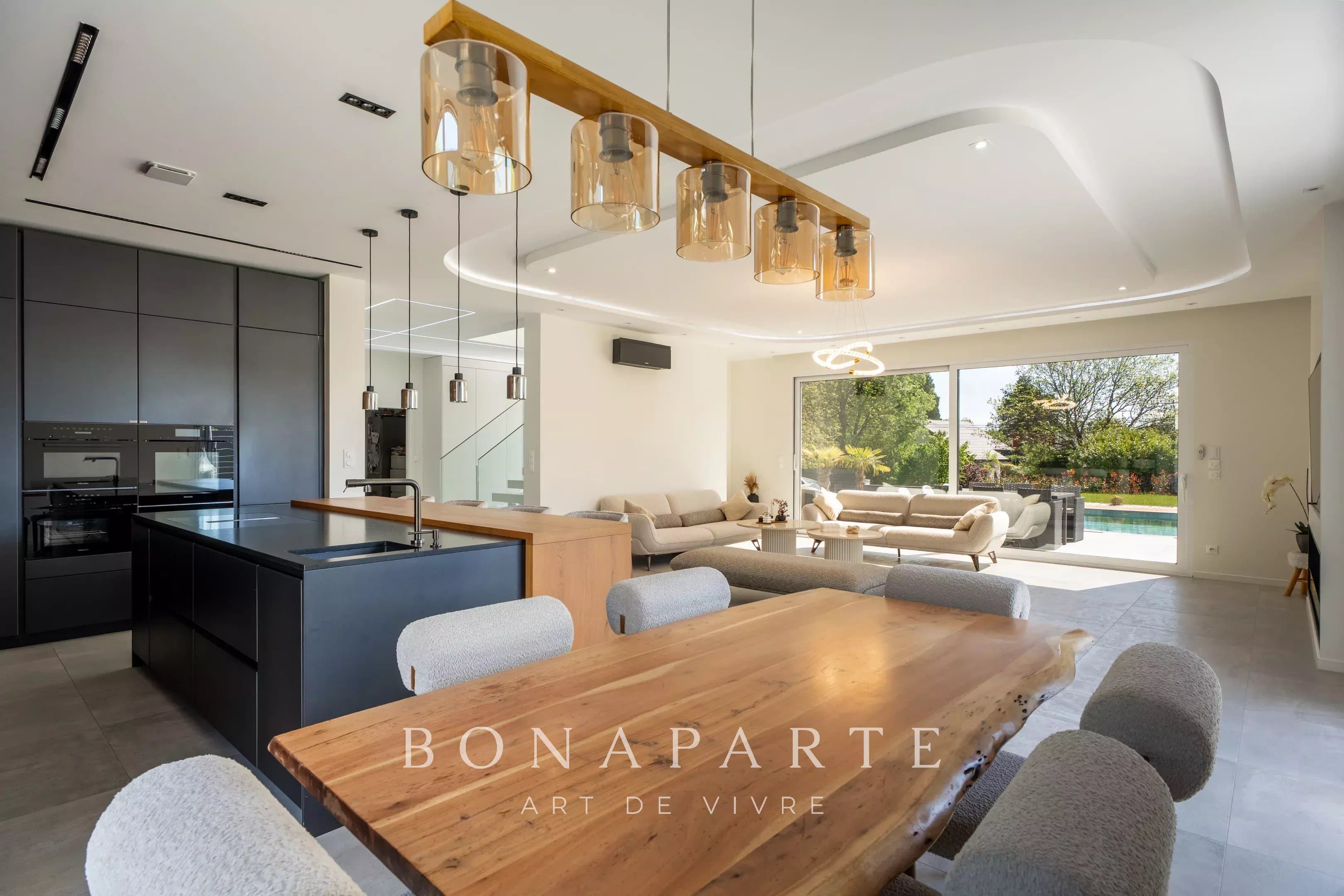 DIVONNE-LES-BAINS – MAISON CONTEMPORAINE DE PRESTIGE – PISCINE & POOL HOUSE - Photo 3