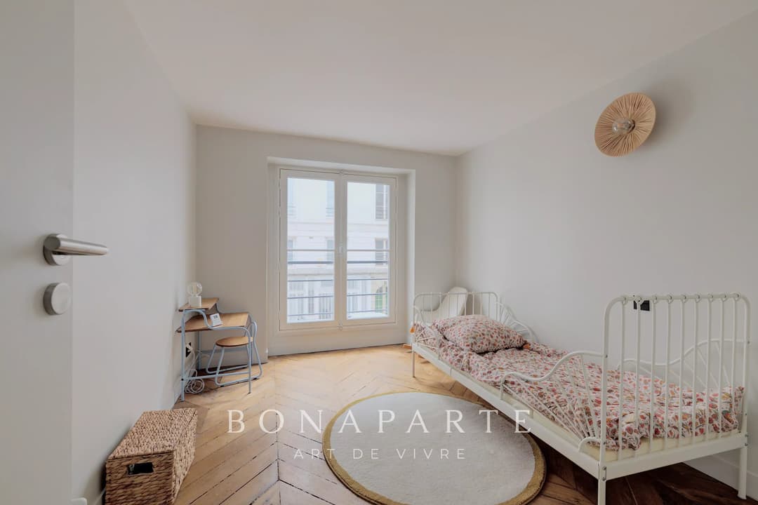 PARIS 9 - Duplex entièrement rénové - Photo 20