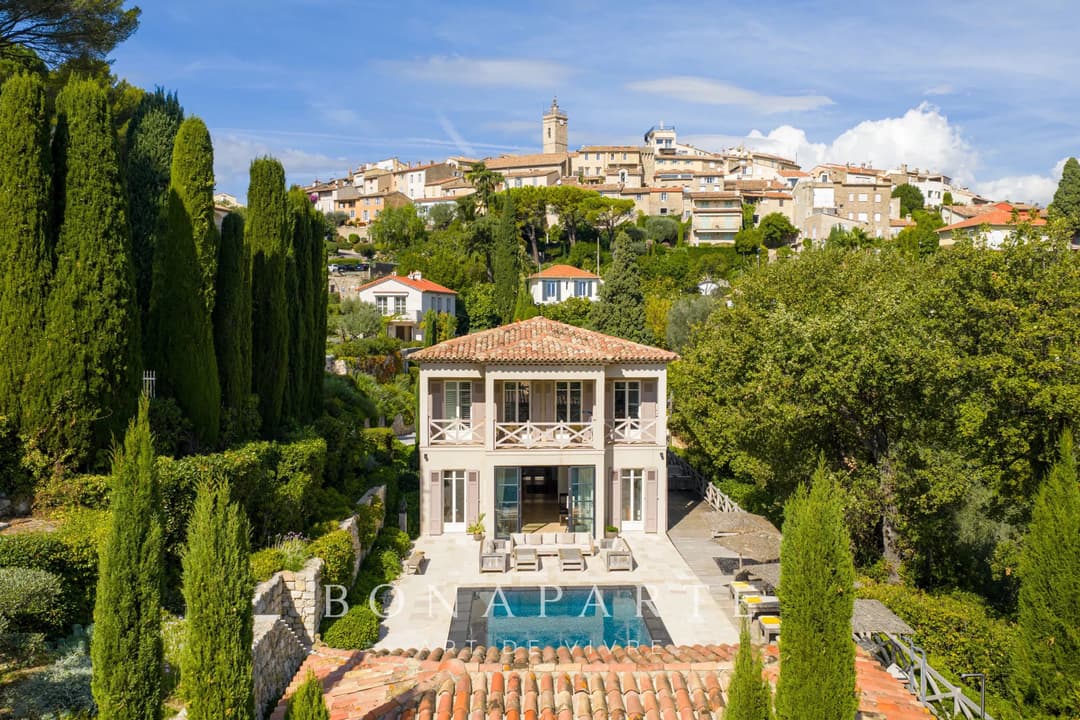 Mougins Village historique propriété de charme aux prestations ultra haut de gamme 8 chambres - Photo 3