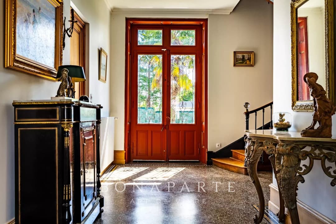 Charme et Art de Vivre à la Française : magnifique Maison de Maître en plein cœur de village - Photo 15