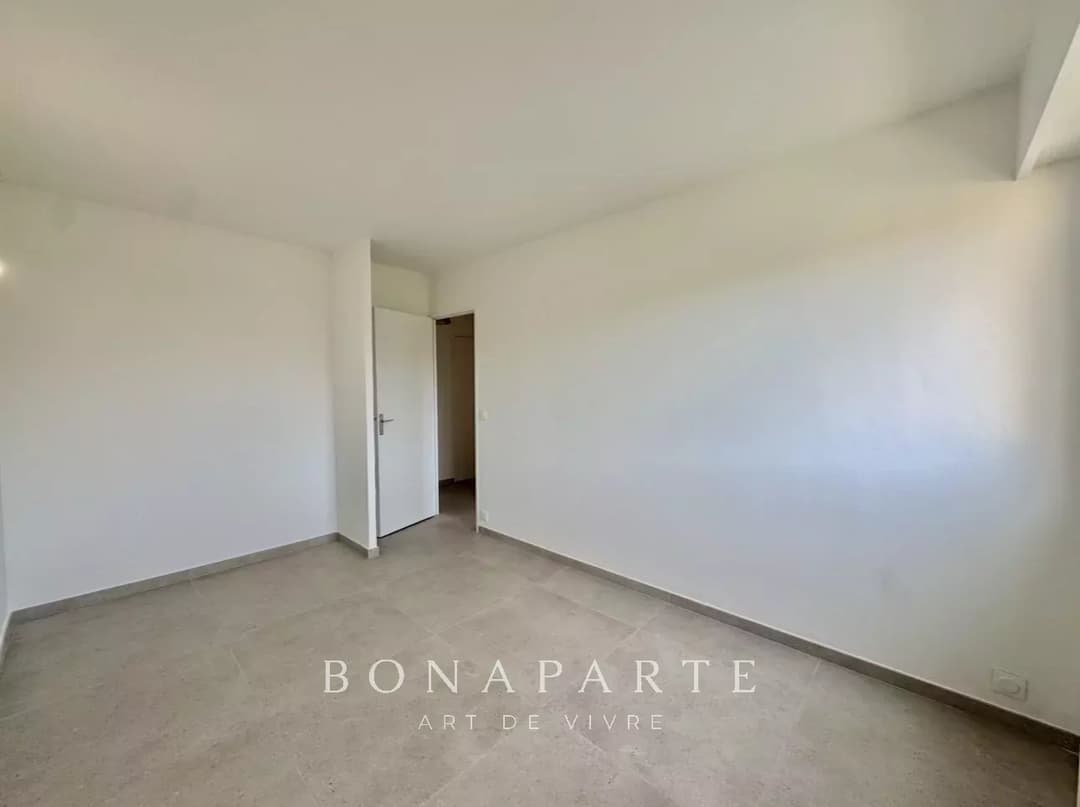 SAINT RAPHAEL / SANTA LUCIA - APPARTEMENT RÉNOVÉ - TERRASSE 22 M² - Photo 8