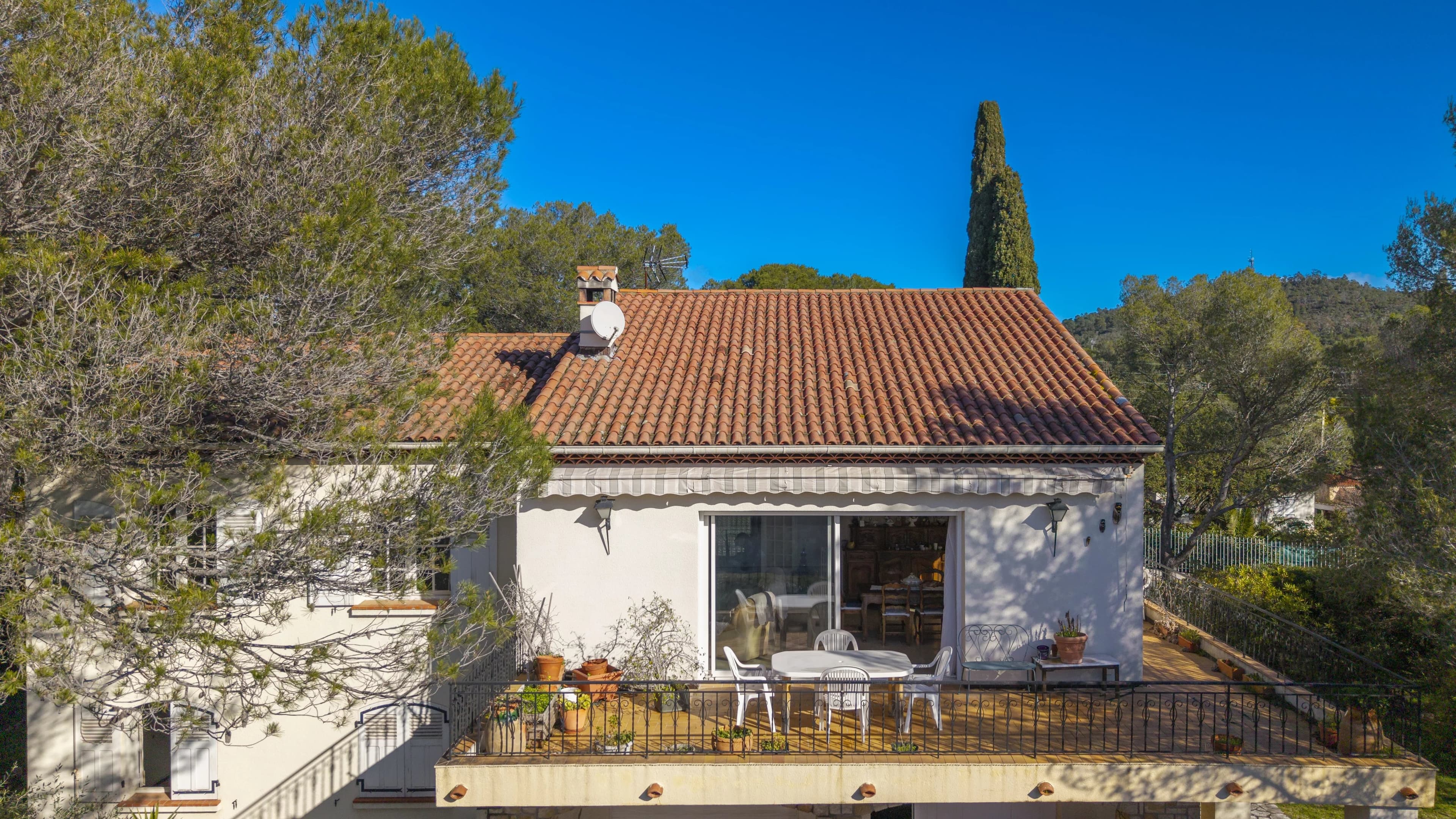 SAINT-RAPHAËL / BOULOURIS  - CHARMANTE VILLA - Photo 9