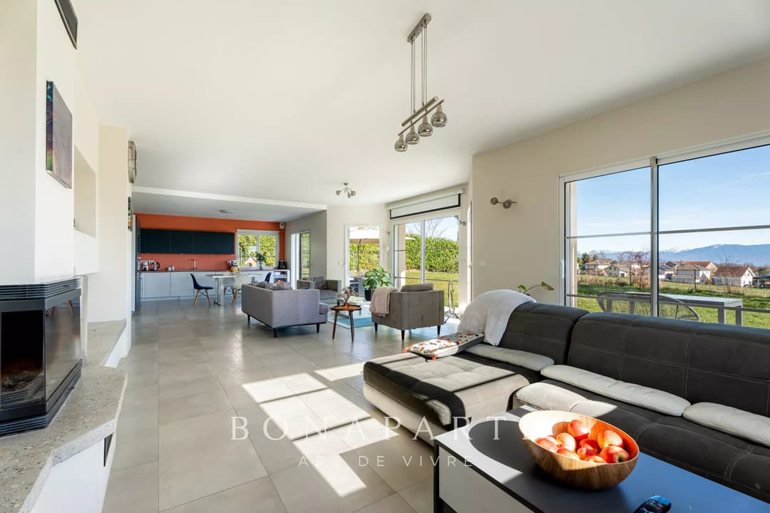 CESSY - MAISON P6 DE 240 M² - VUE PANORAMIQUE ALPES ET MONT-BLANC - Photo 3